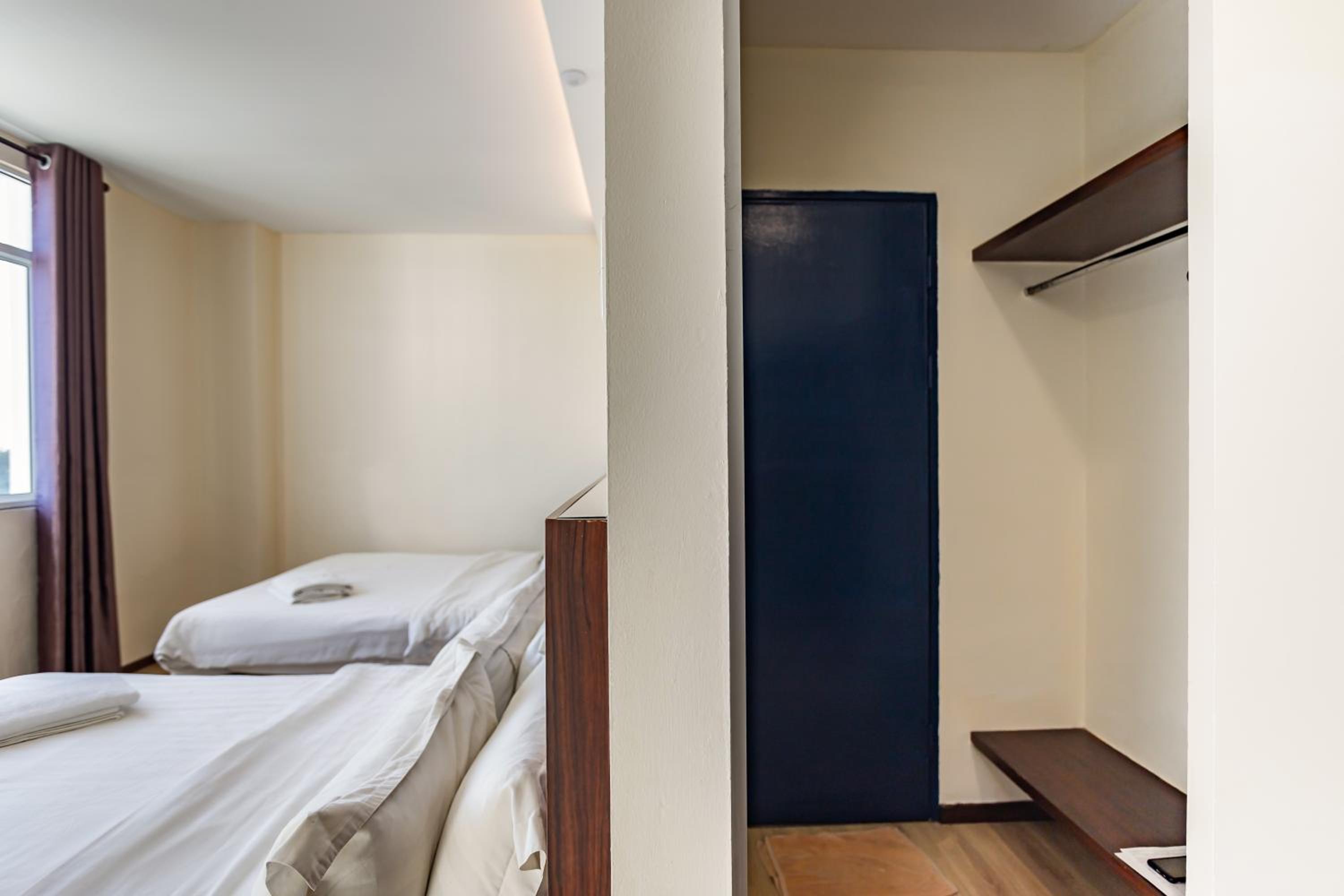 Double Room with Extra Bed photo 2