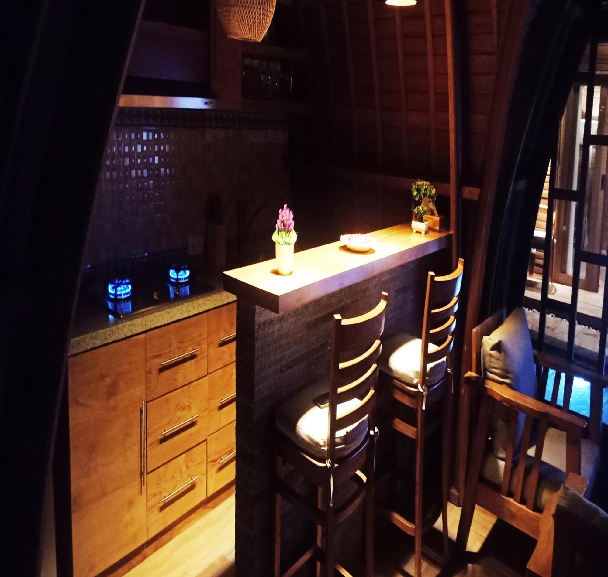 Two-Bedroom Villa - Photo 9