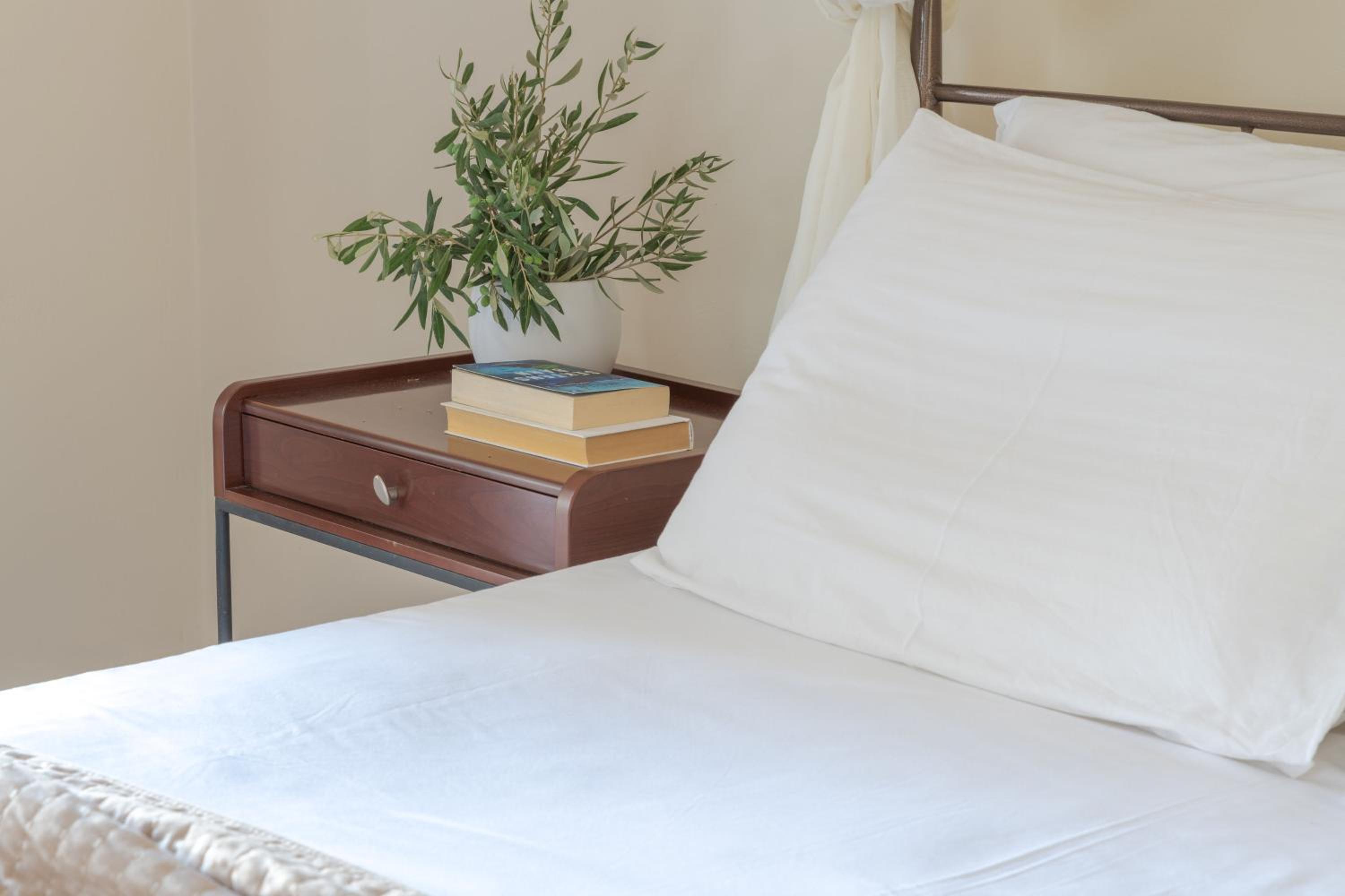 Superior Room with Sea View - Photo 10