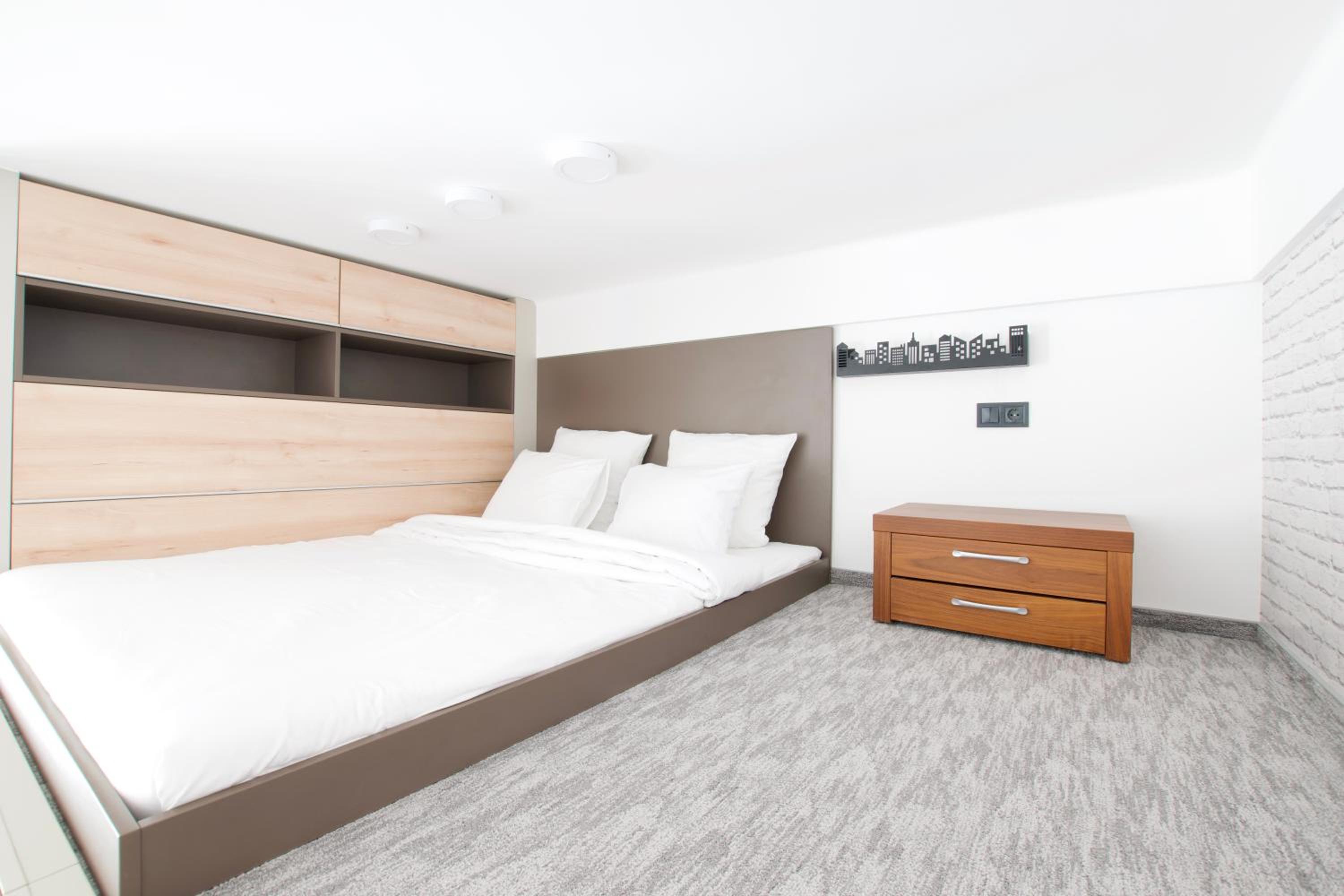 Studio Apartment - Photo 4