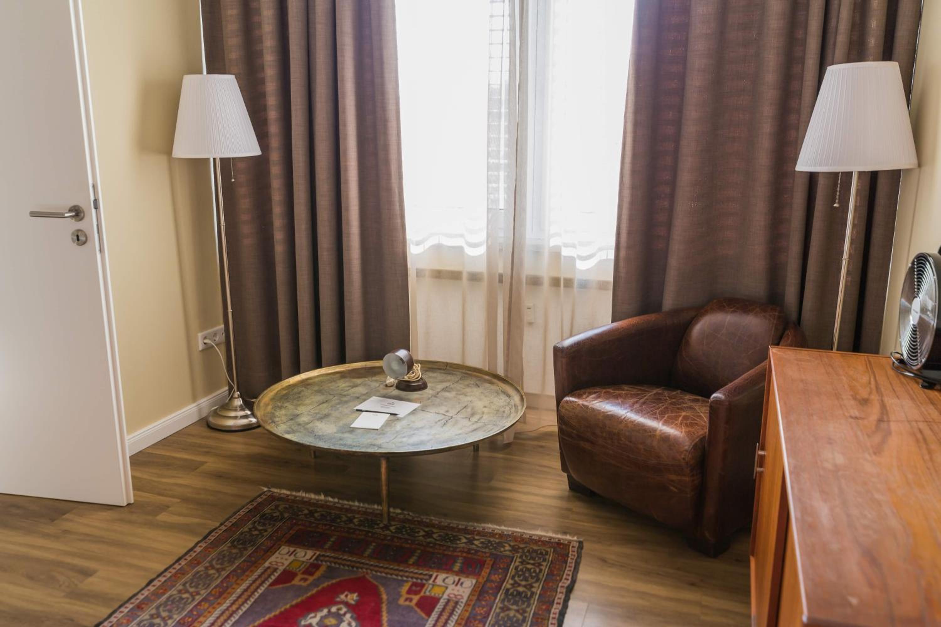 One-Bedroom Apartment - Photo 27