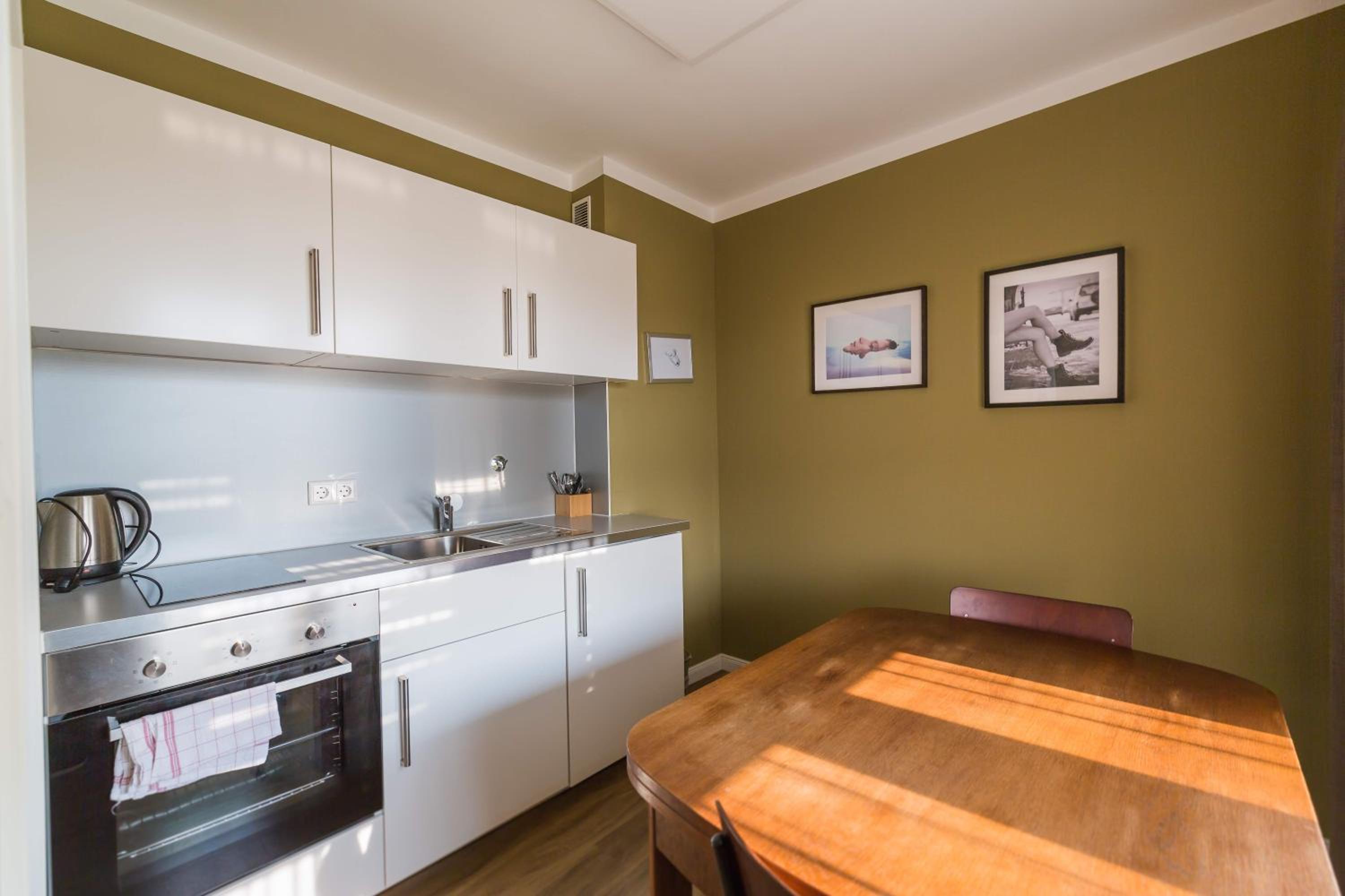 One-Bedroom Apartment - Photo 25