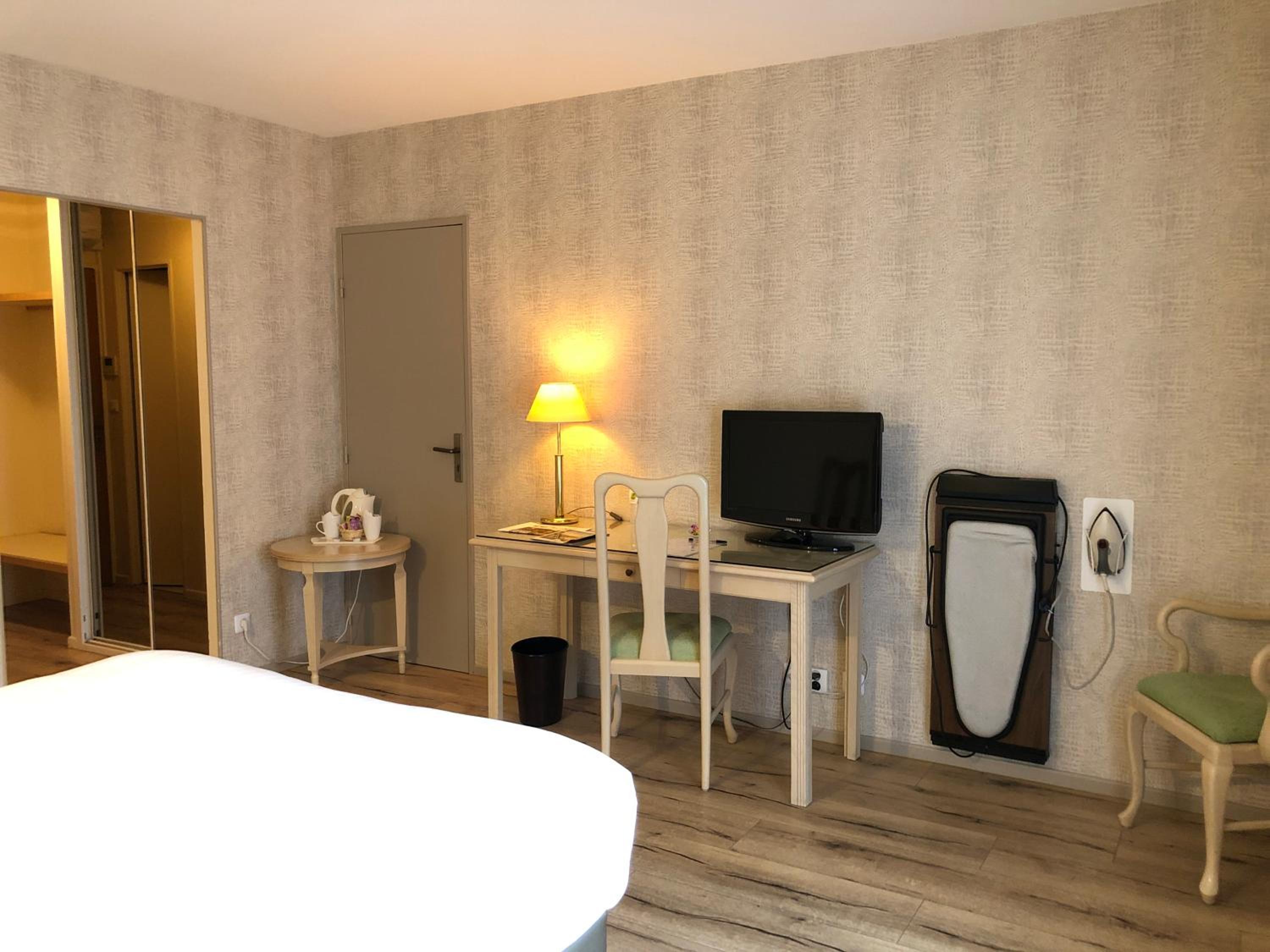 Classic Double Room - Photo 2