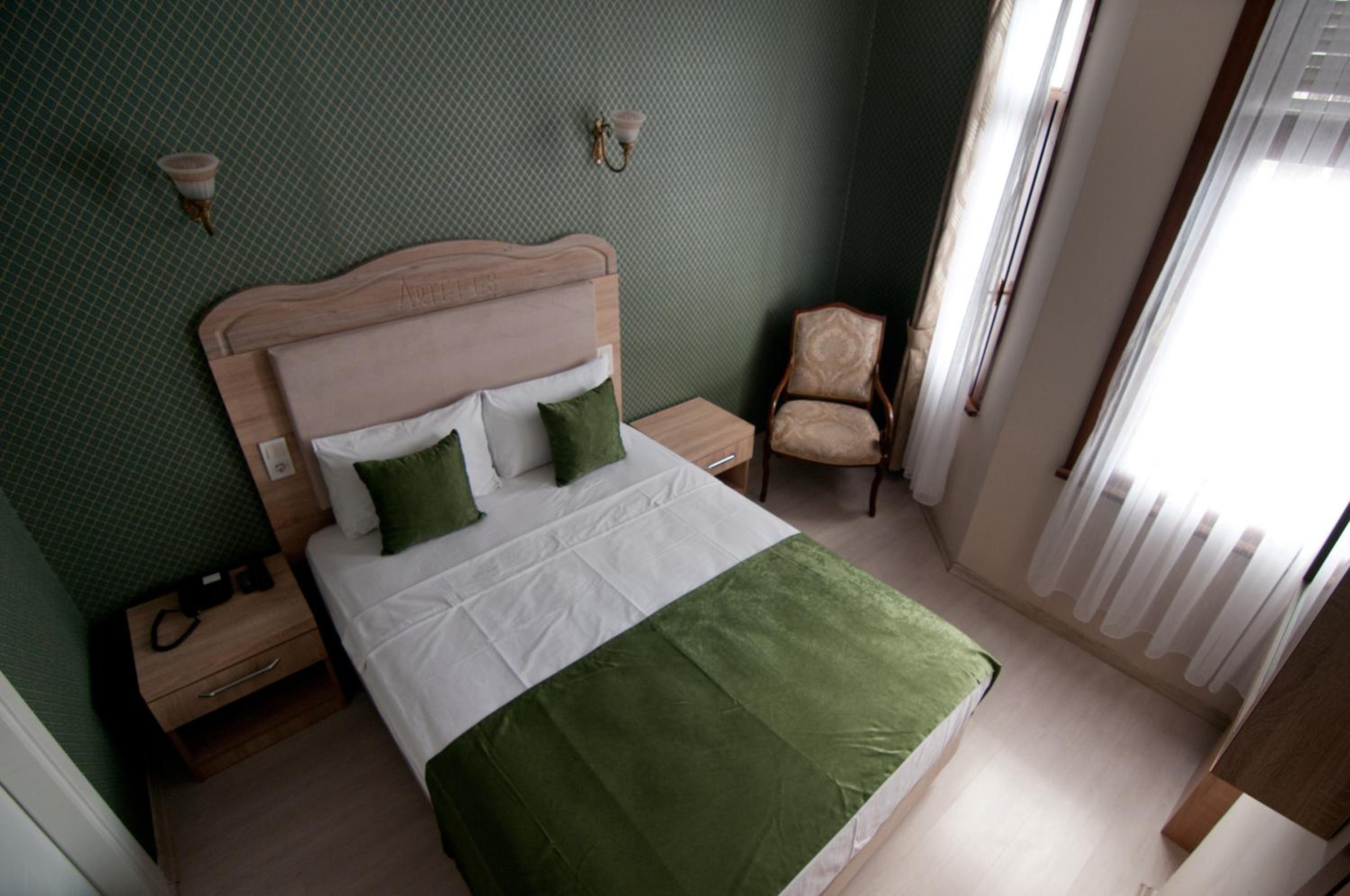 Standard Room photo 2