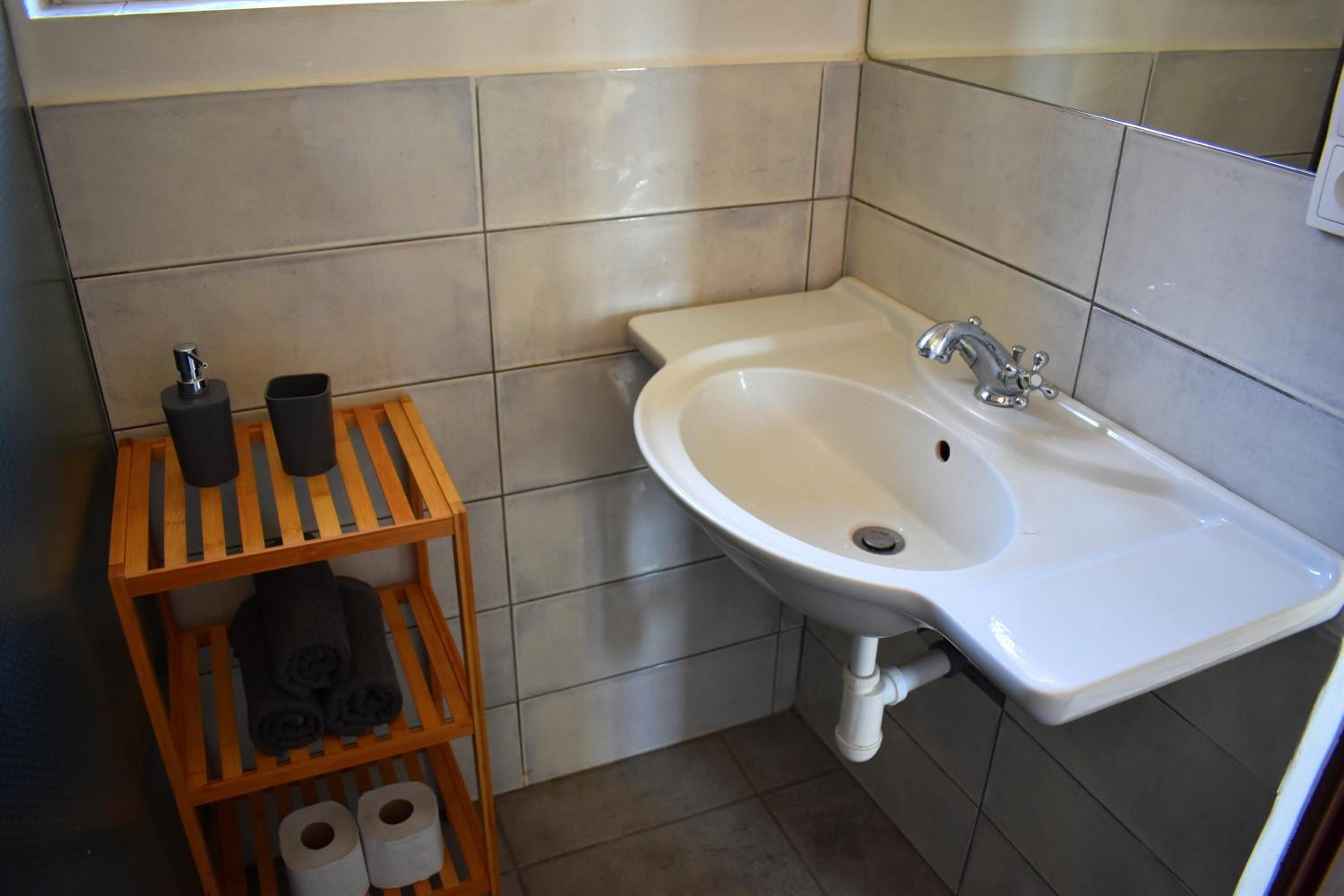 Two-Bedroom Apartment - Photo 4