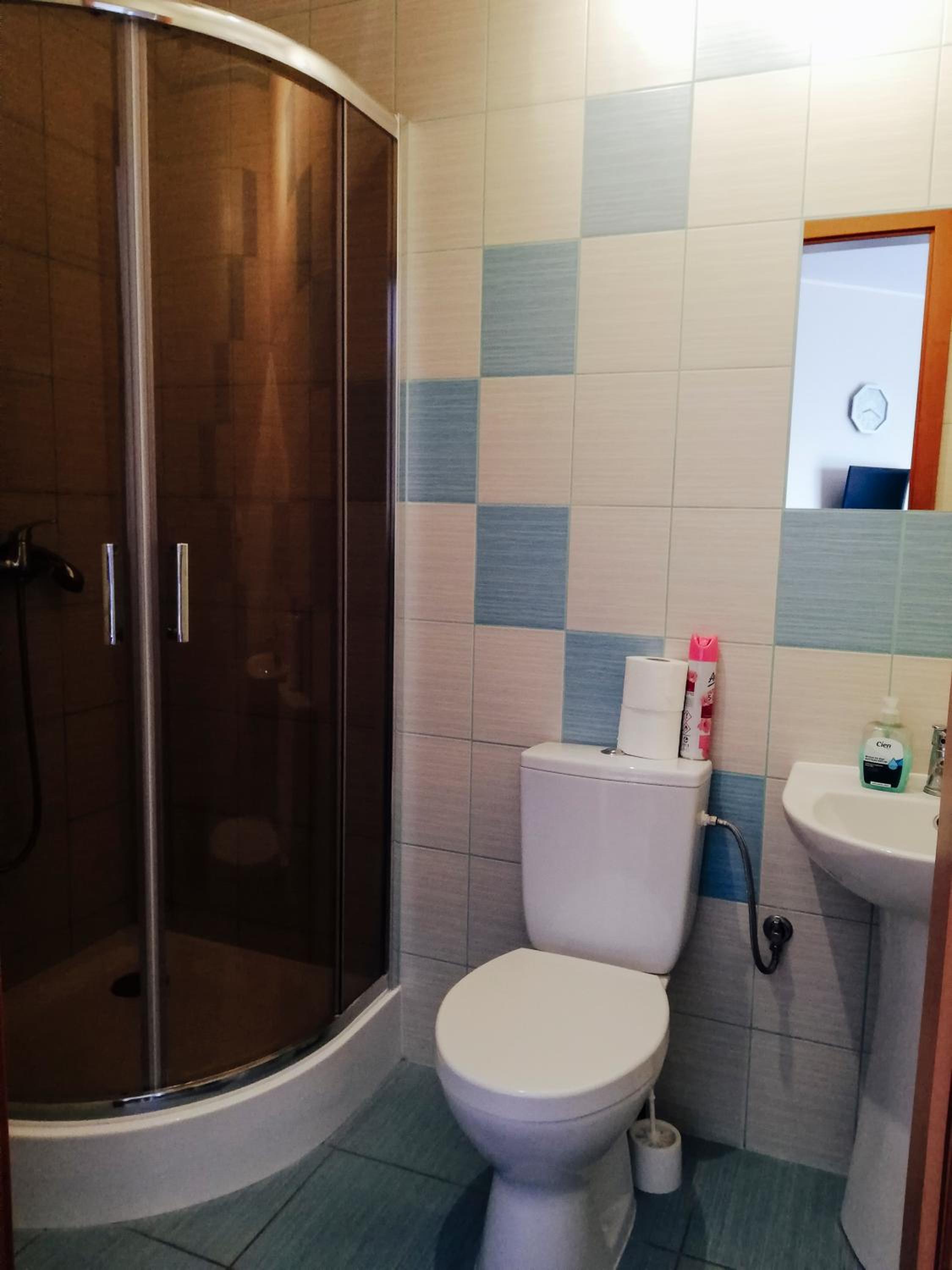 Quadruple Room - Photo 6