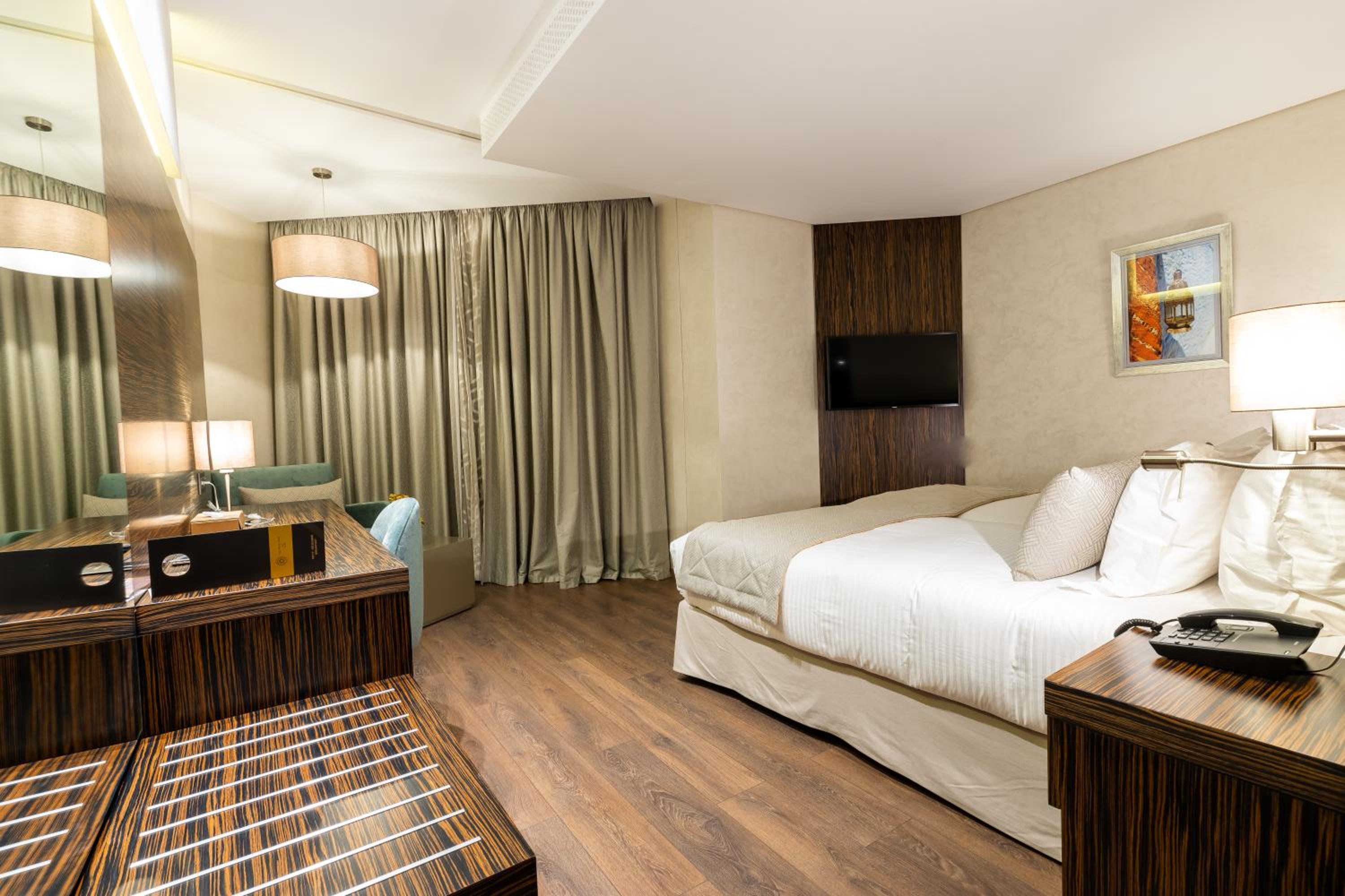 Standard Room - Photo 9