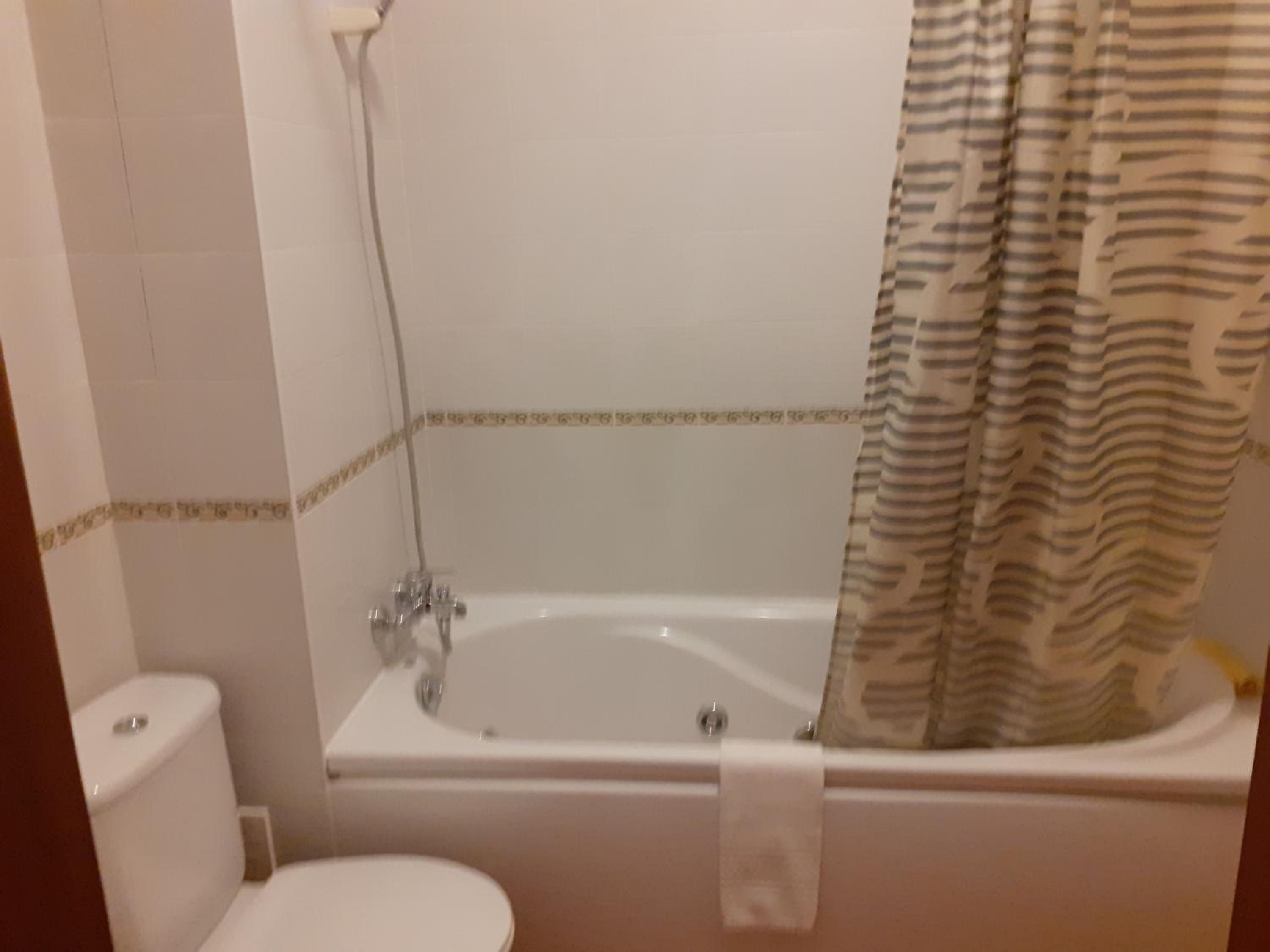 One-Bedroom Apartment - Photo 4