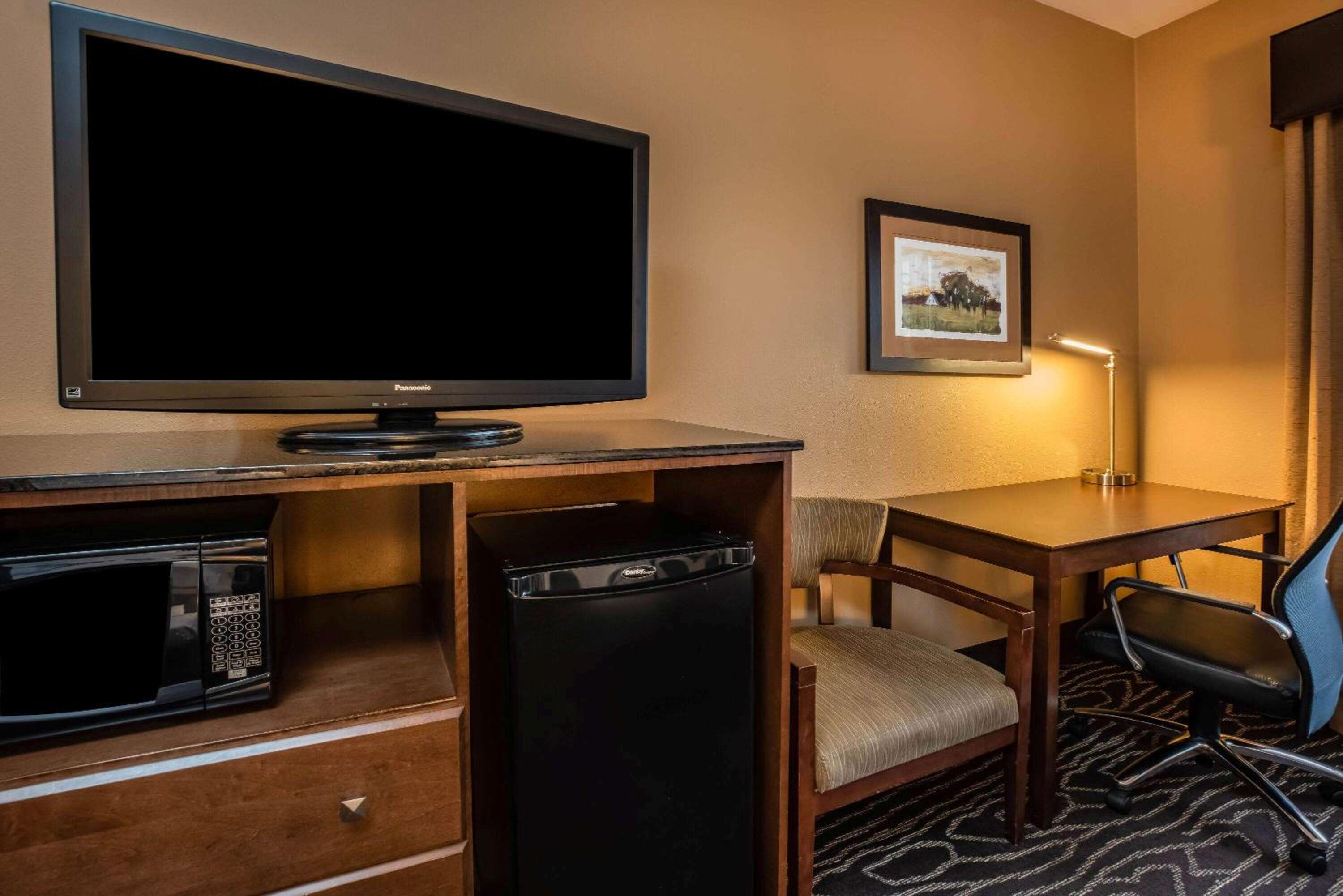 Deluxe King Room - Photo 1