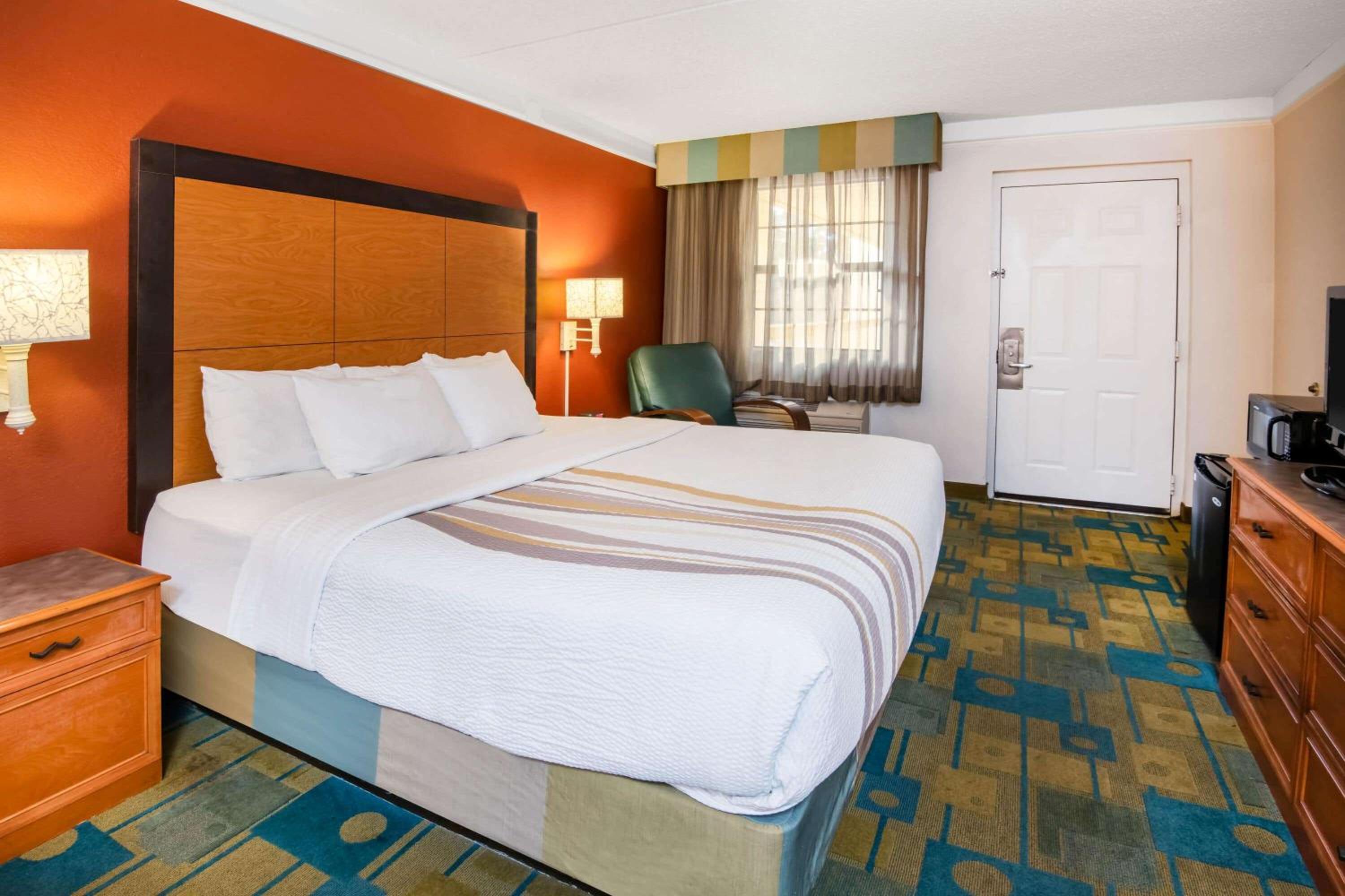 King Room - Disability Access - Photo 1