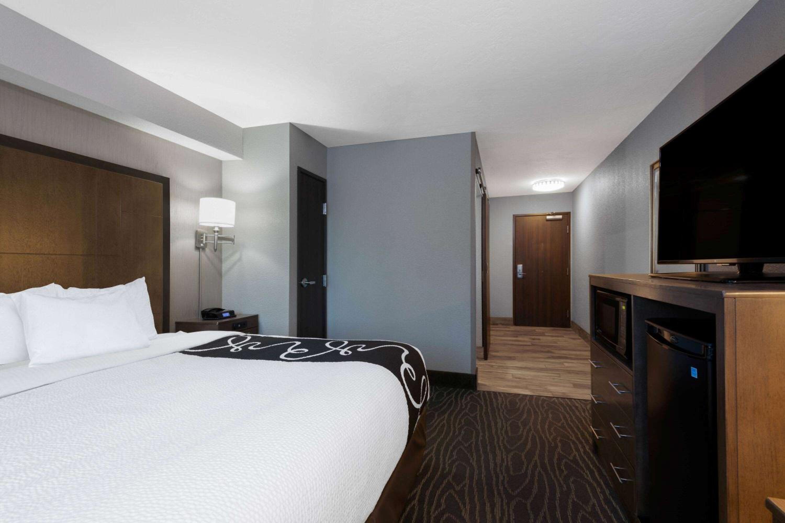 King Room - Disability Access - Photo 3