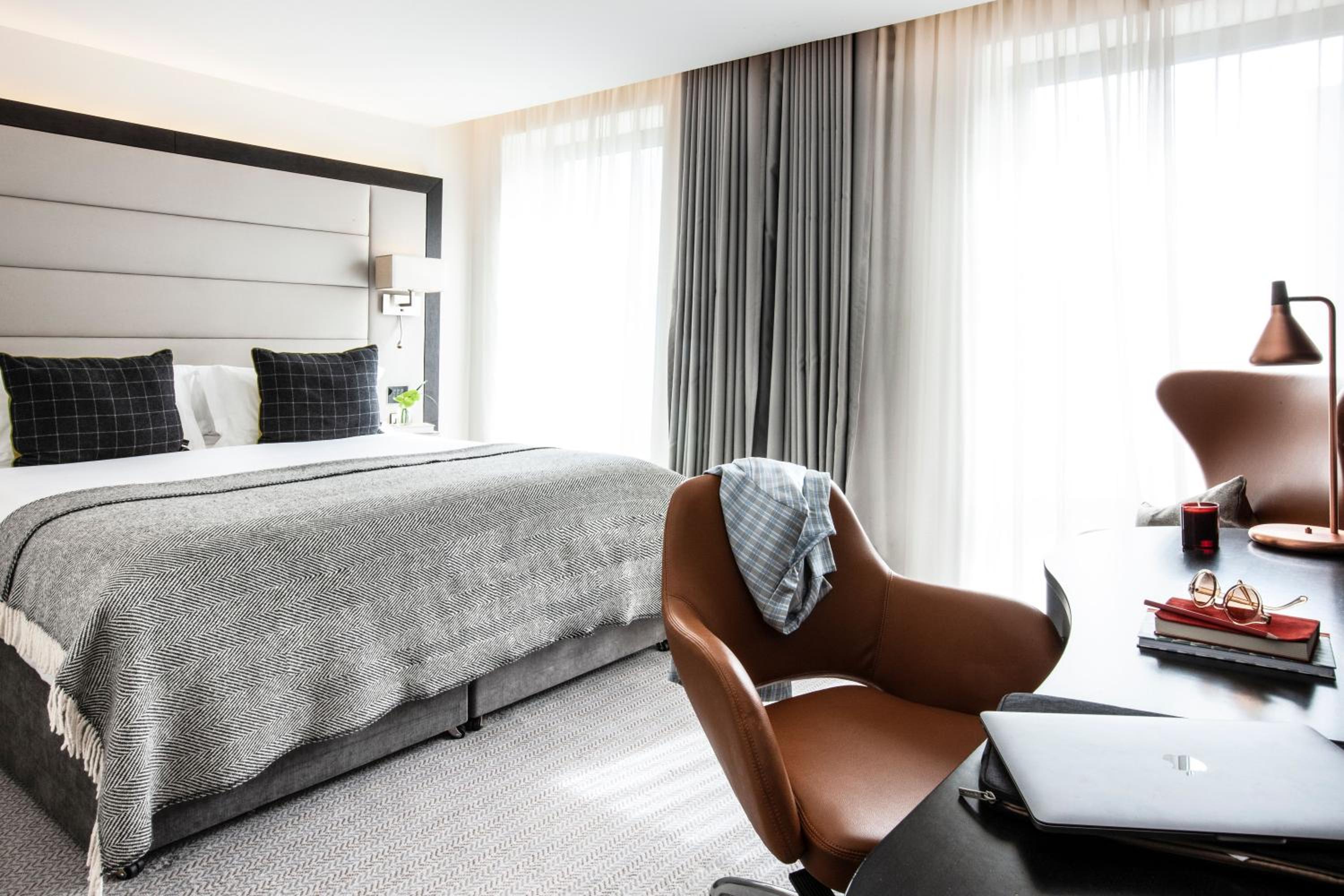 Address Club King Room