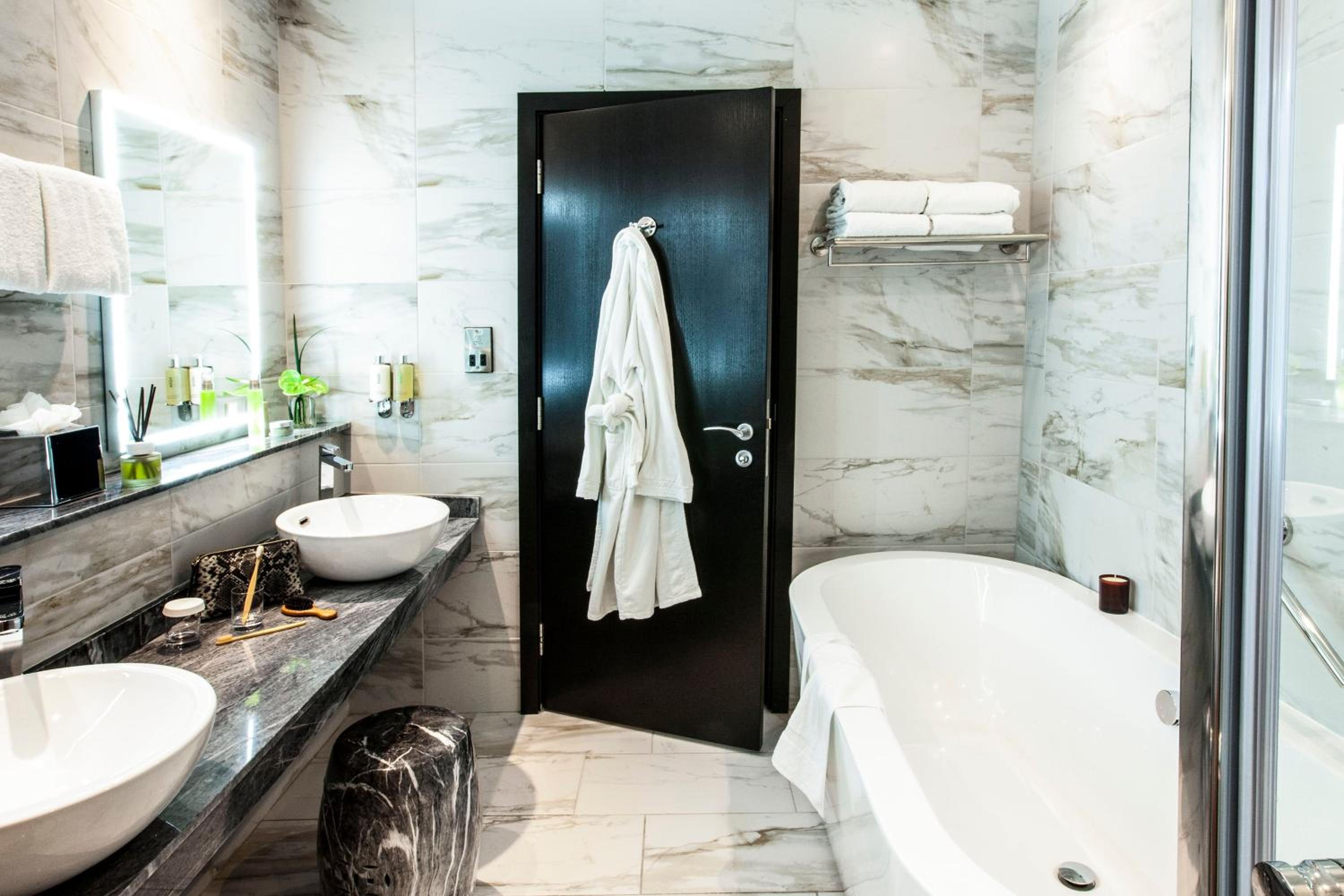 Address Club Suite thumbnail 5