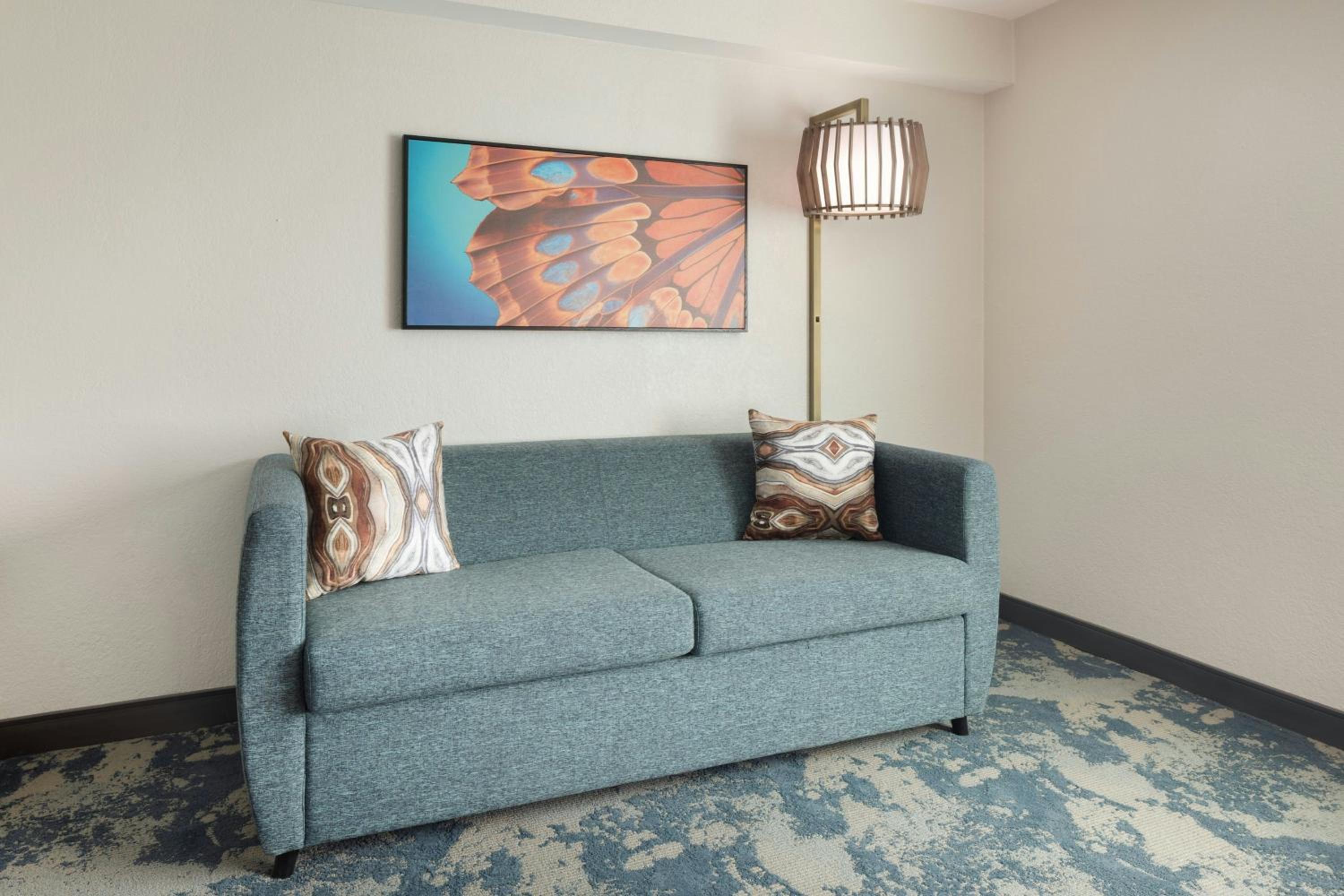 One-Bedroom King Suite with Sofa Bed - Hearing Accessible