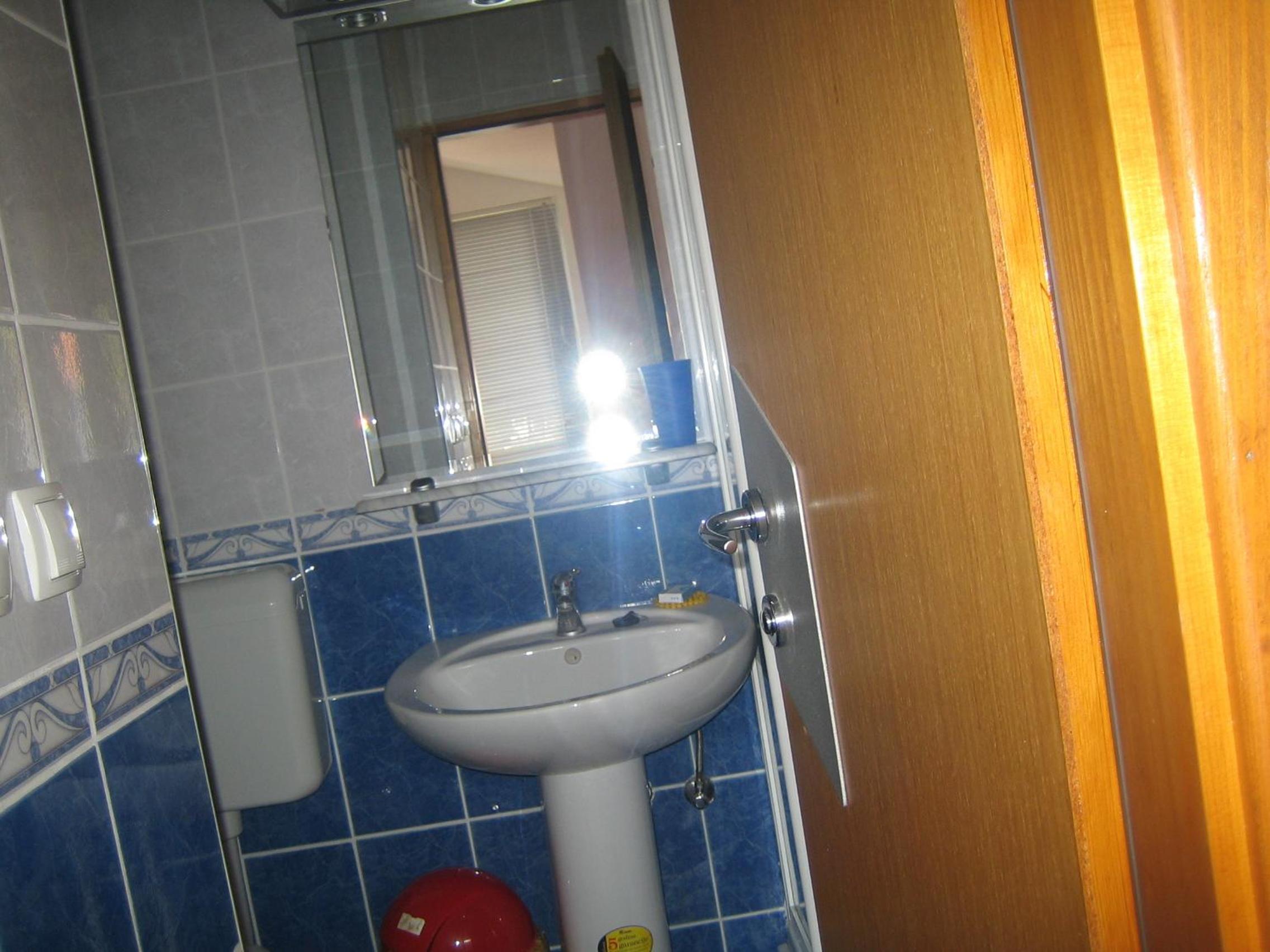 Studio with Balcony - Photo 6