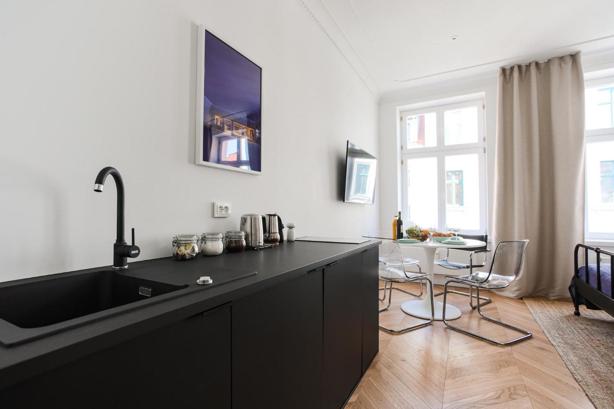 One-Bedroom Apartment - Photo 18