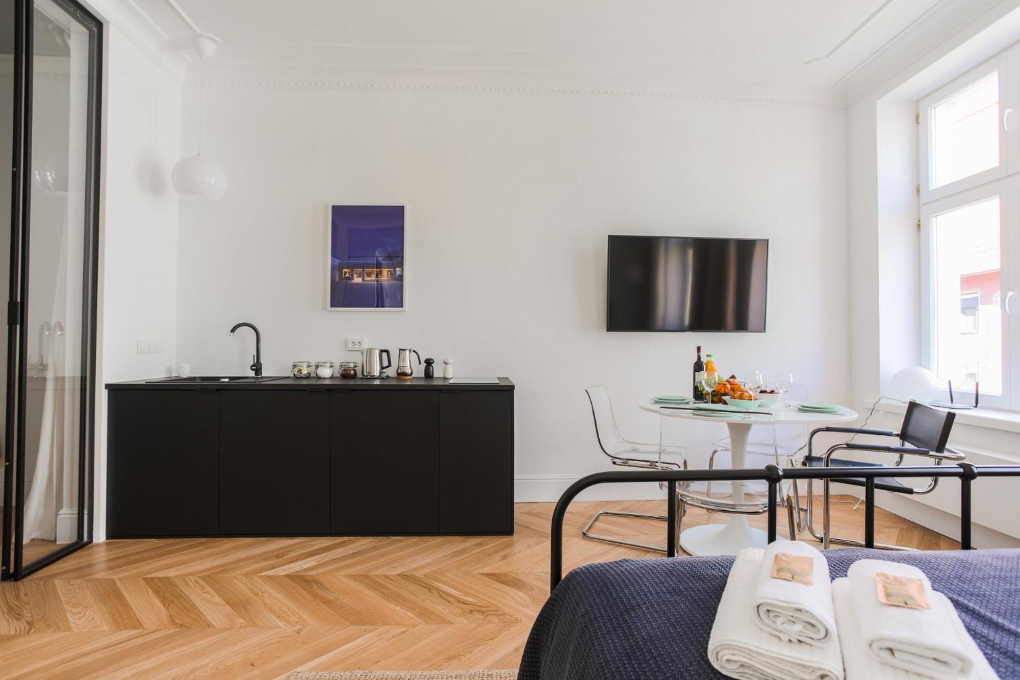 One-Bedroom Apartment - Photo 30