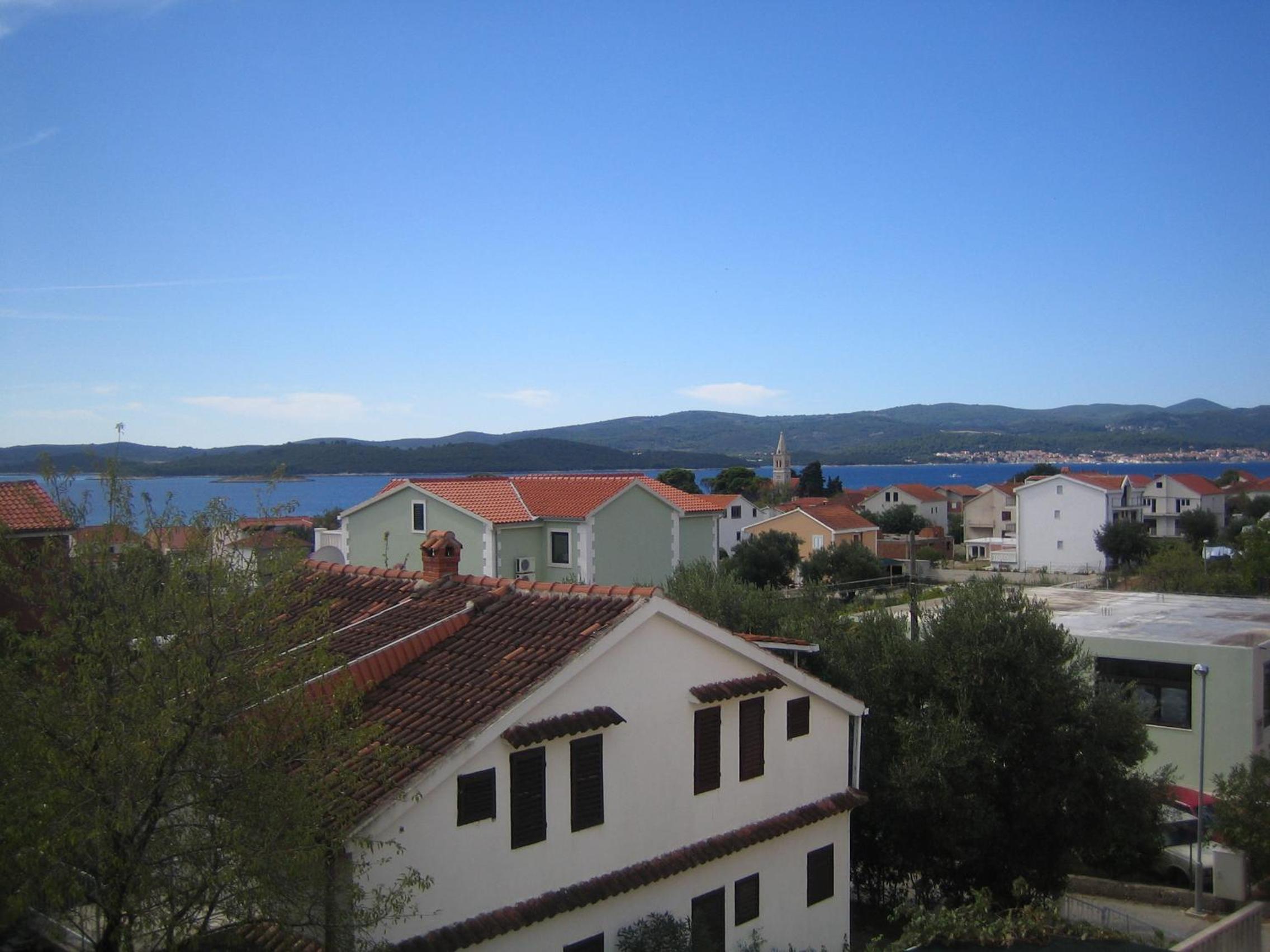 Studio with Balcony - Photo 15