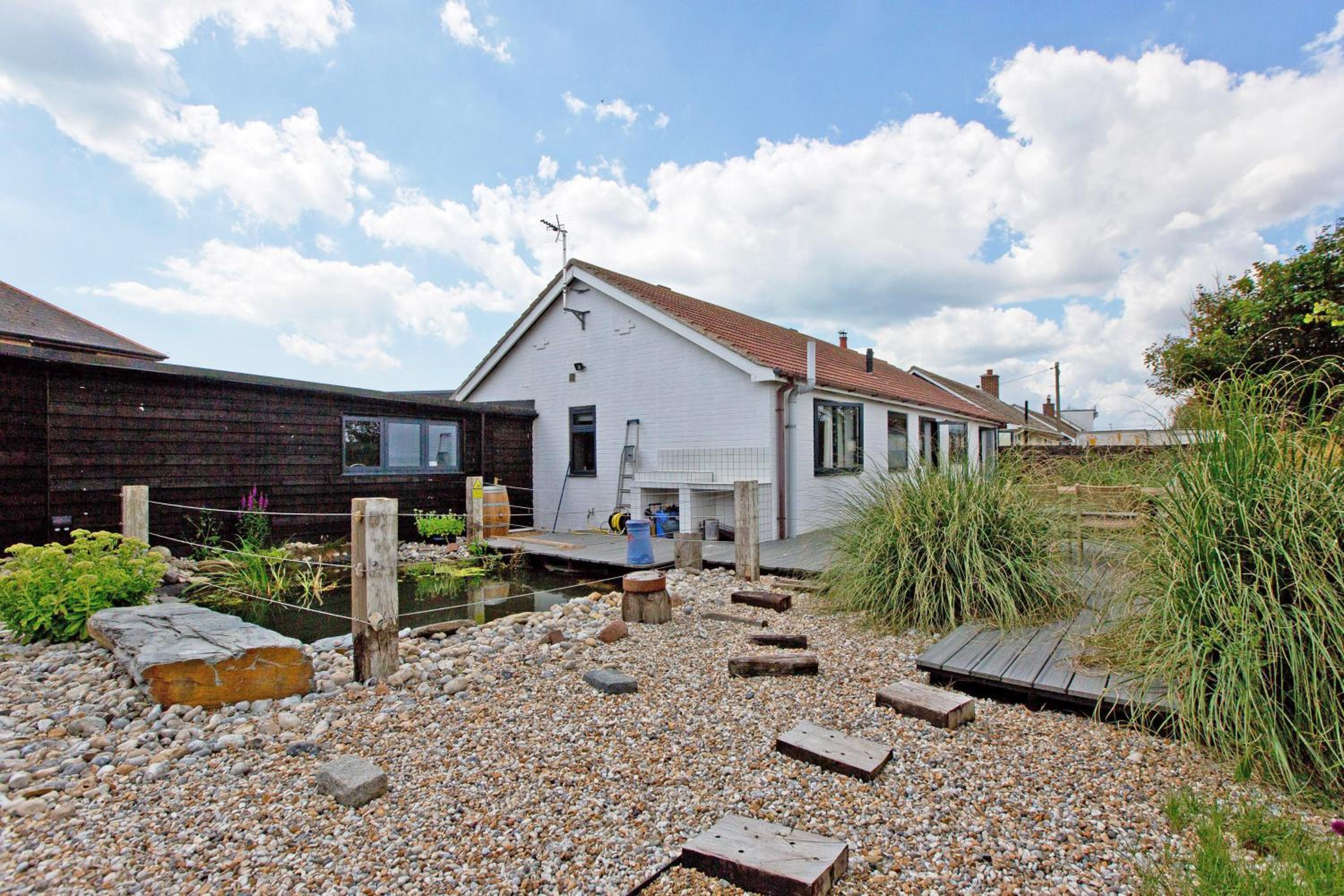 Three-Bedroom House photo 2