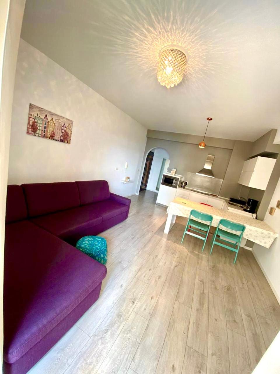Apartment With A Sea View
