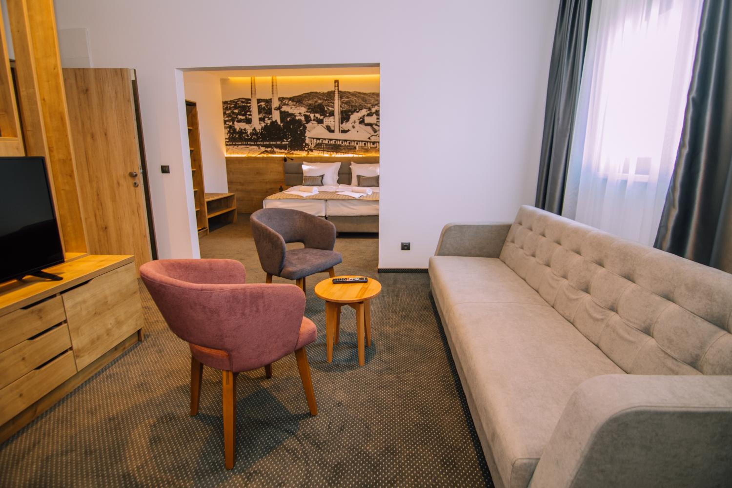 Deluxe Apartment - Photo 2