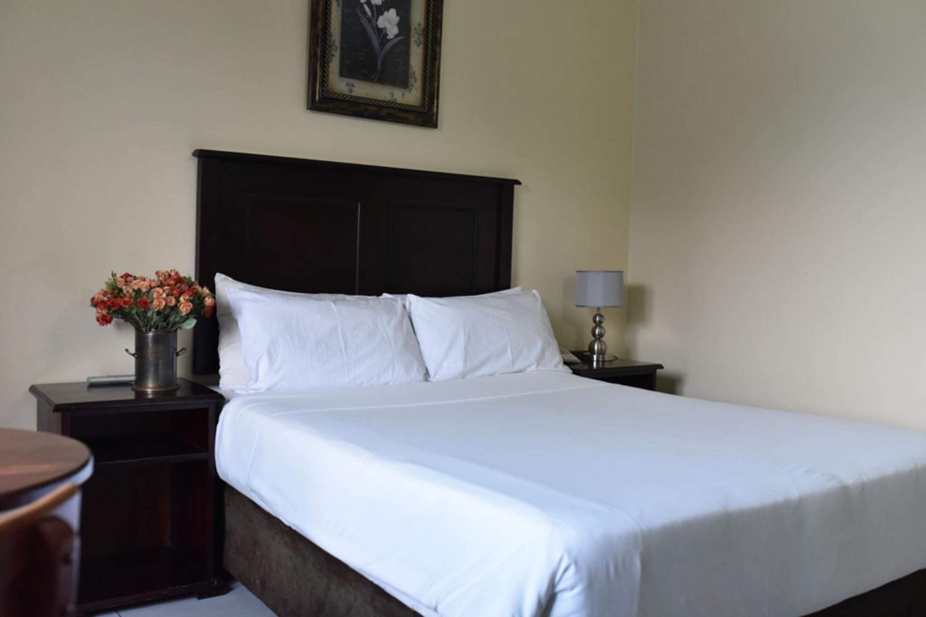 Double Room - Photo 2