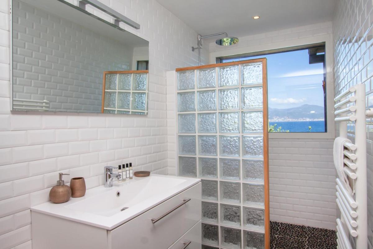 Junior Suite with Sea View photo 2