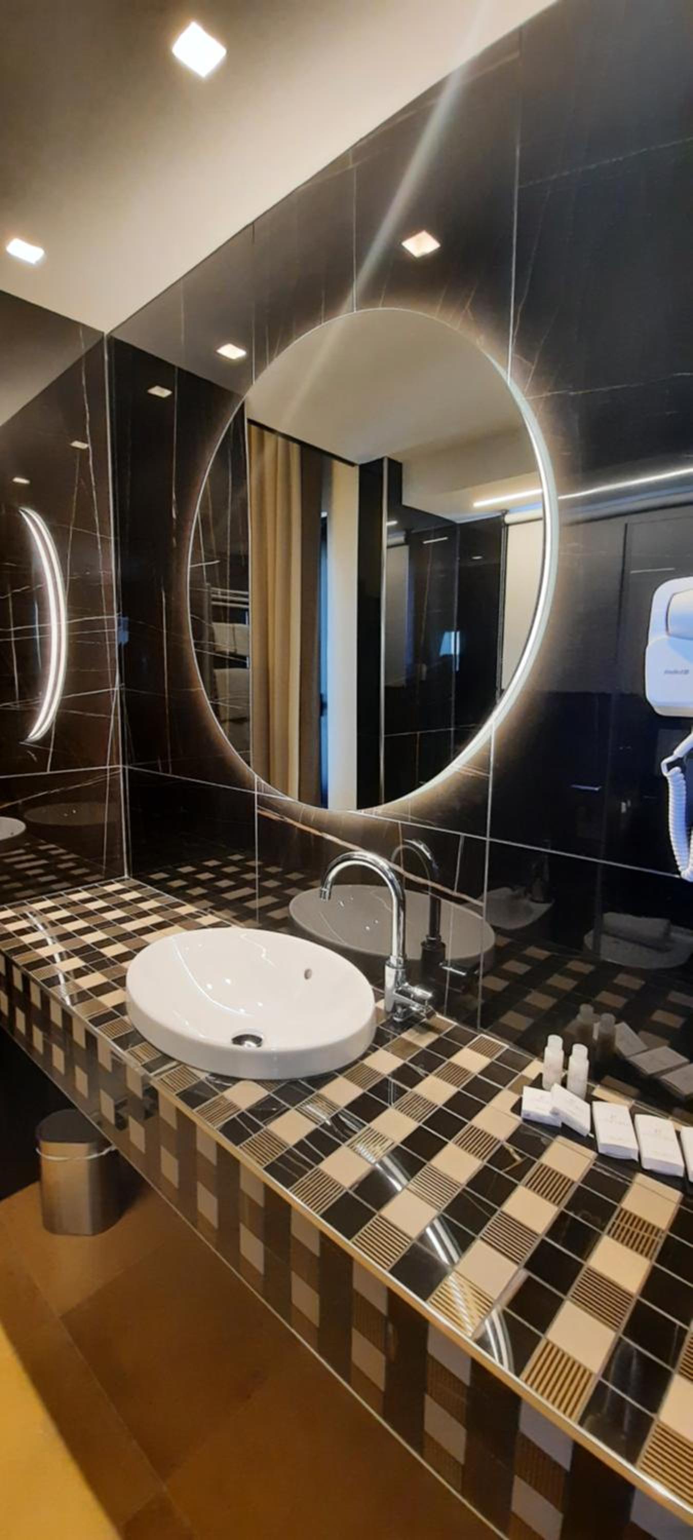 Superior Double Room - Photo 12
