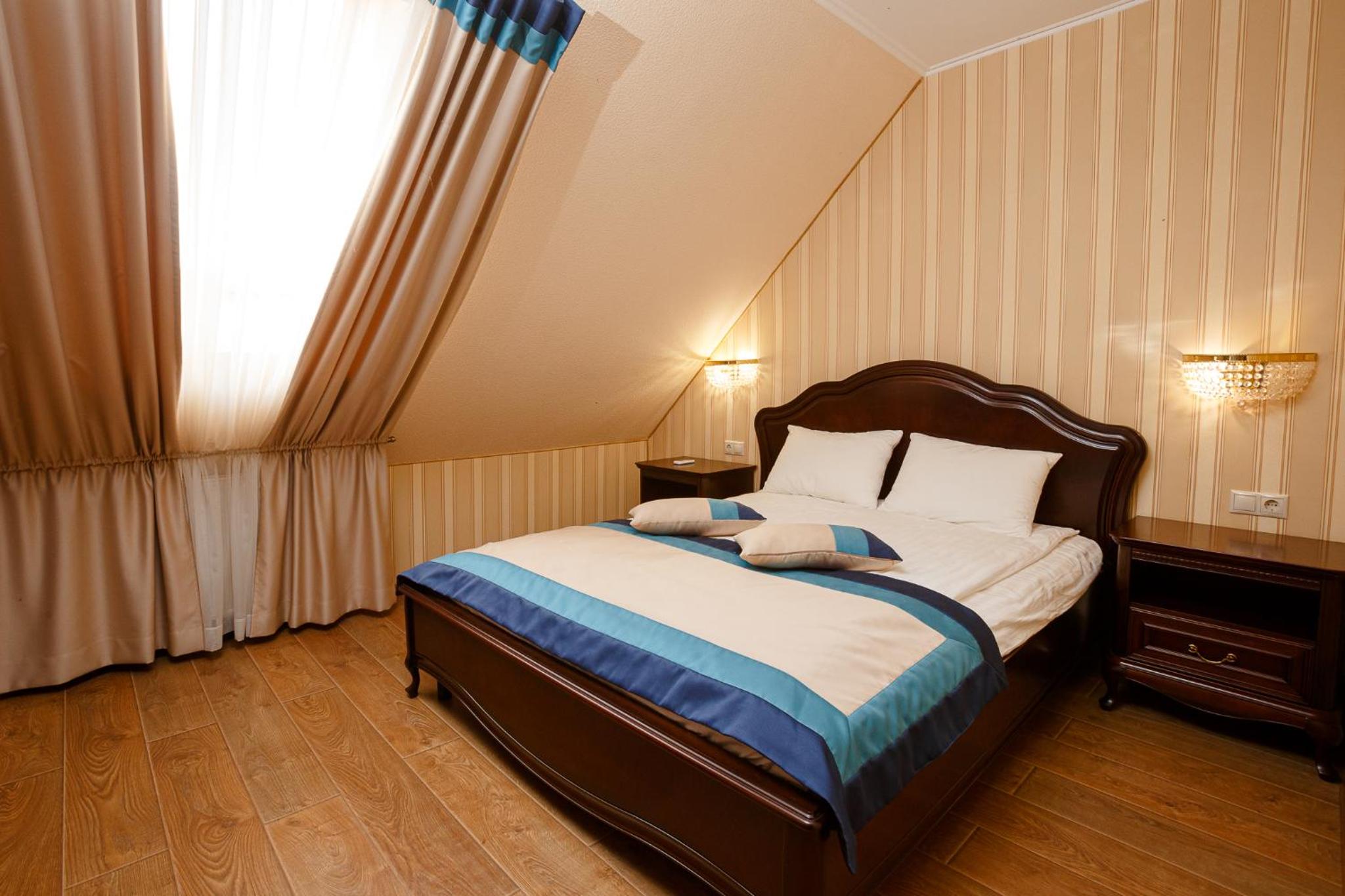 One-Bedroom Suite photo 1