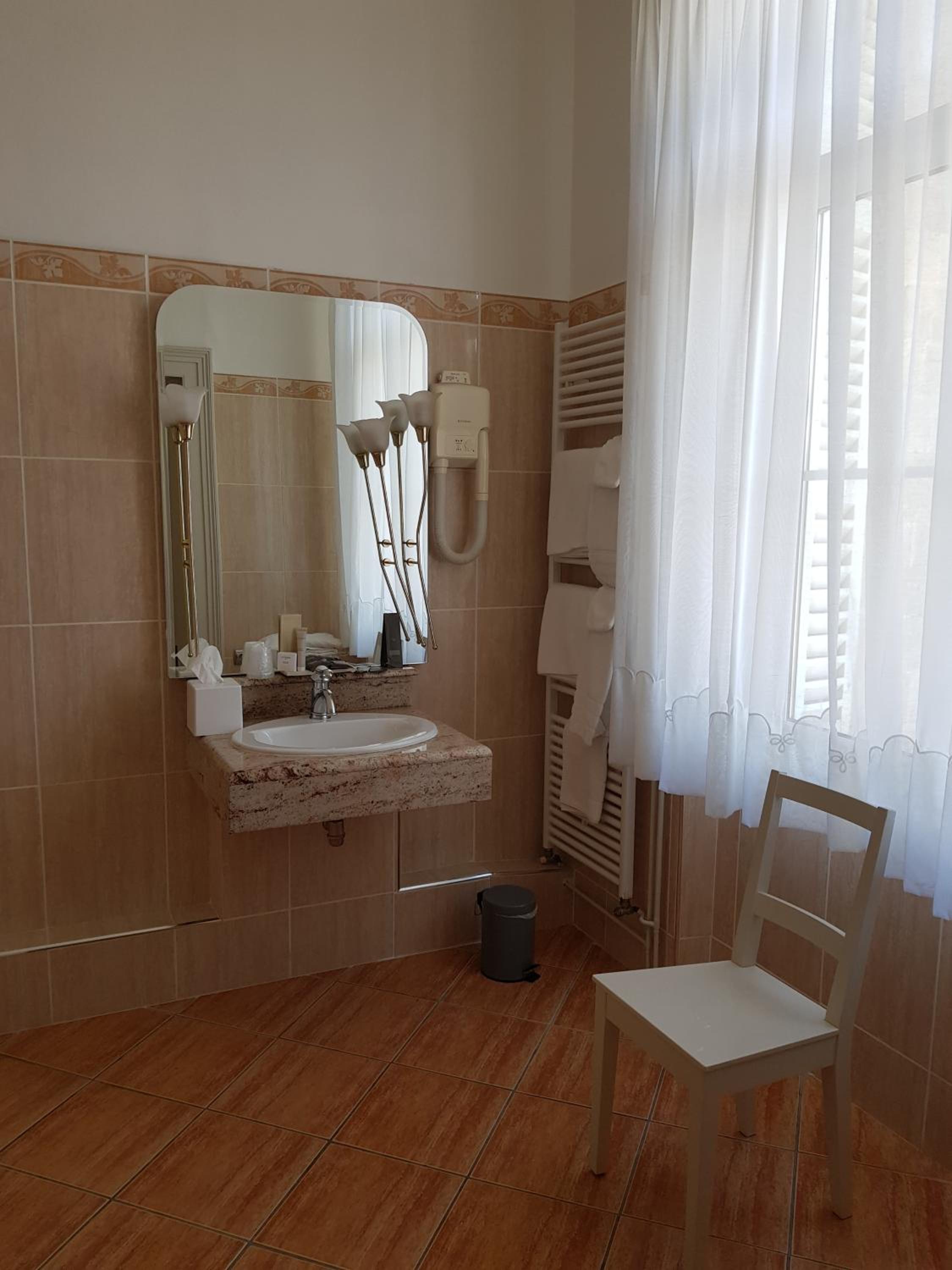 Chambre Double Basique Chambre Double Basique