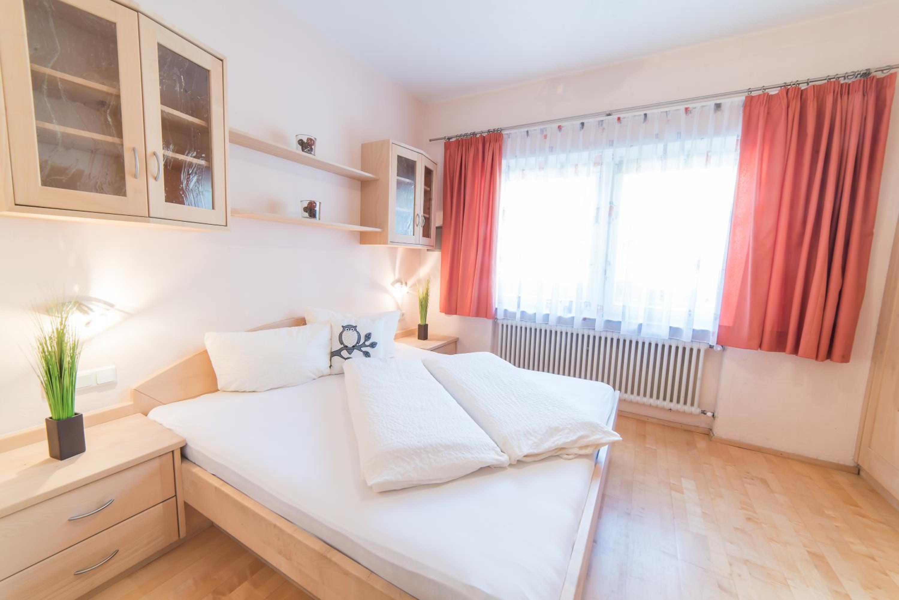 Budget Double Room photo 3