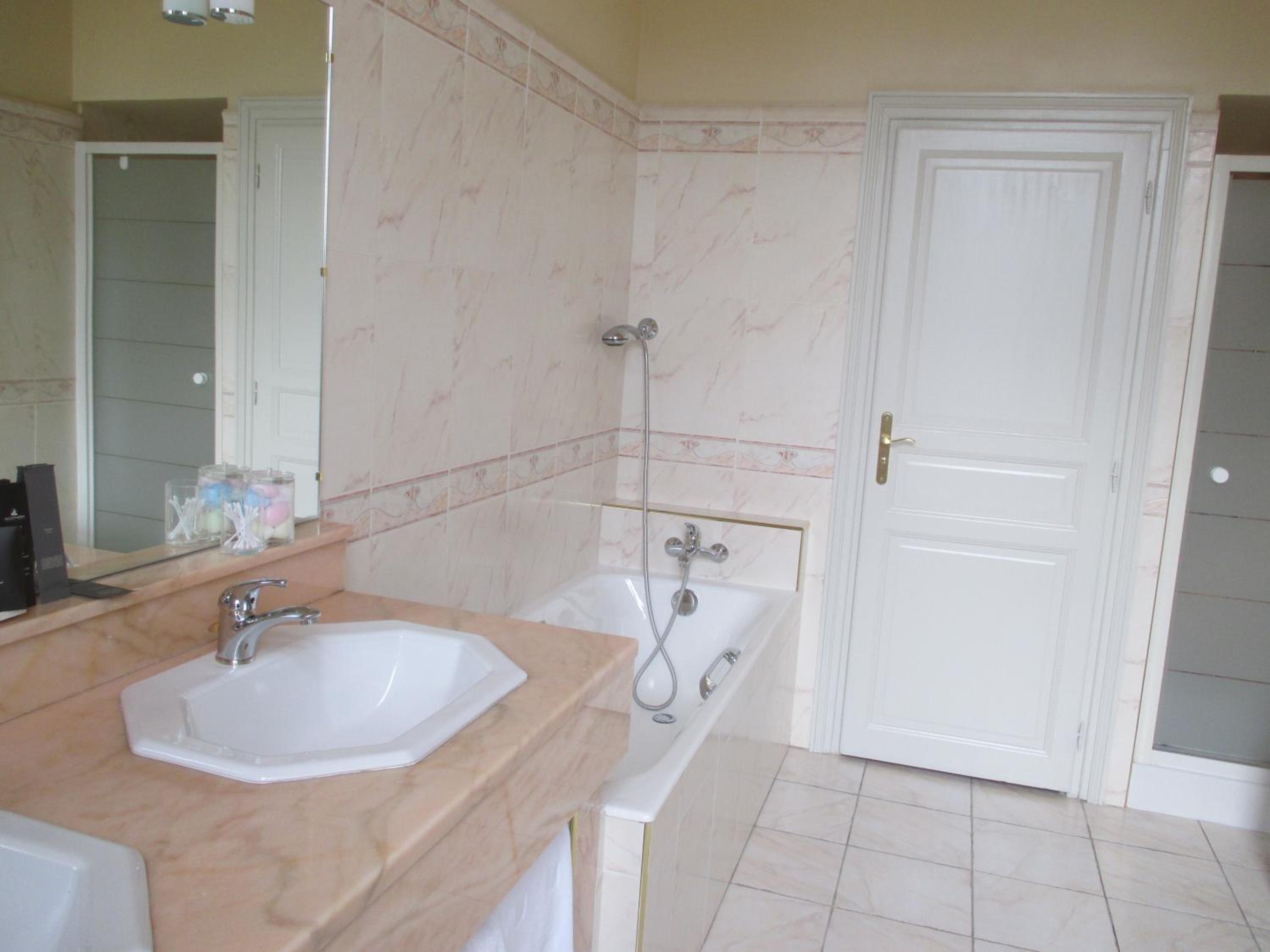 Deluxe Double Room photo 2