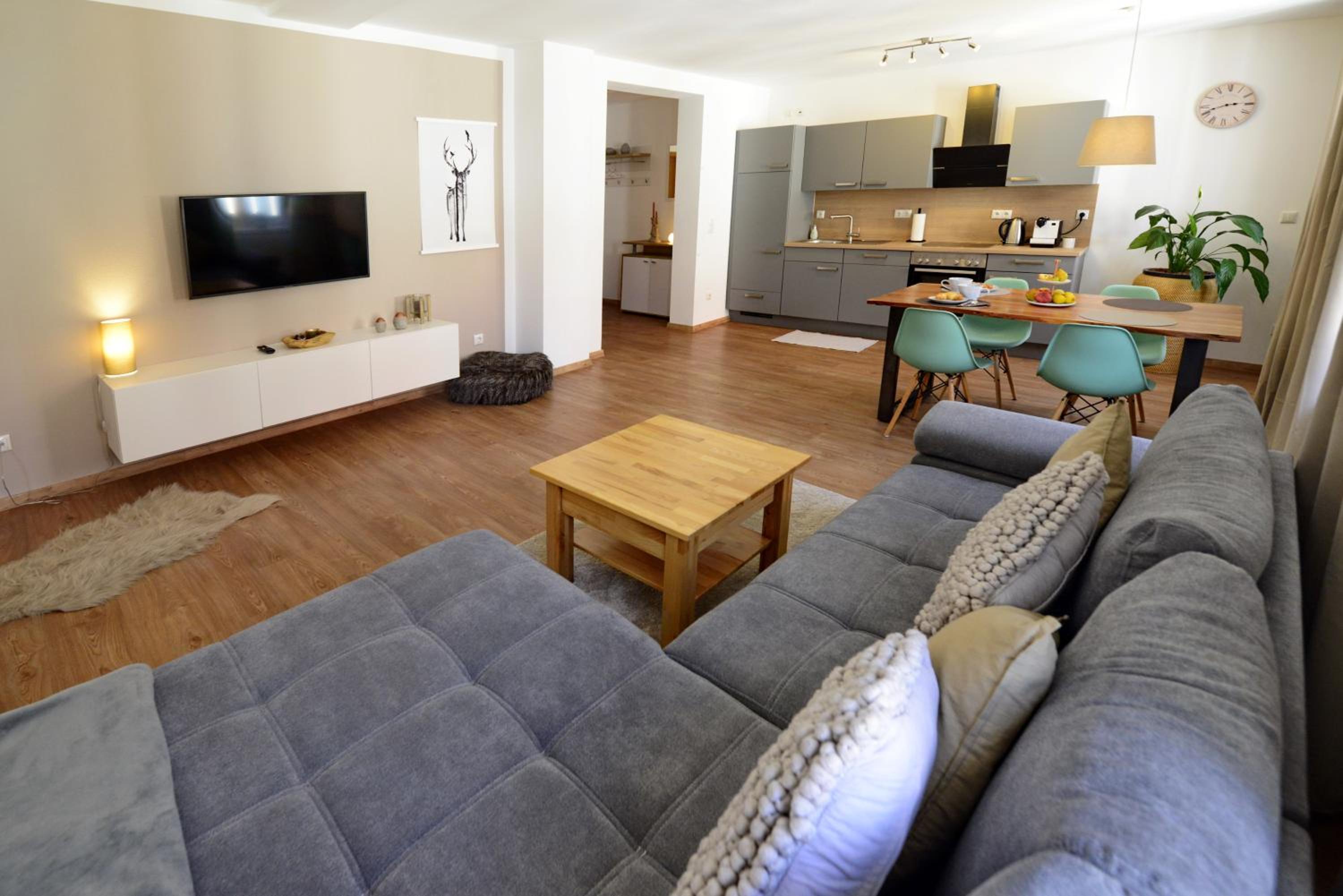 One-Bedroom Apartment - Photo 8
