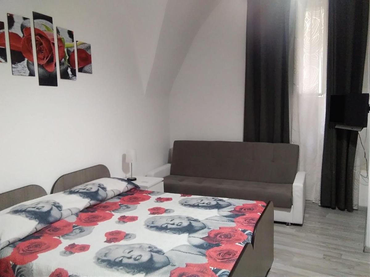 Double or Twin Room with Bathroom