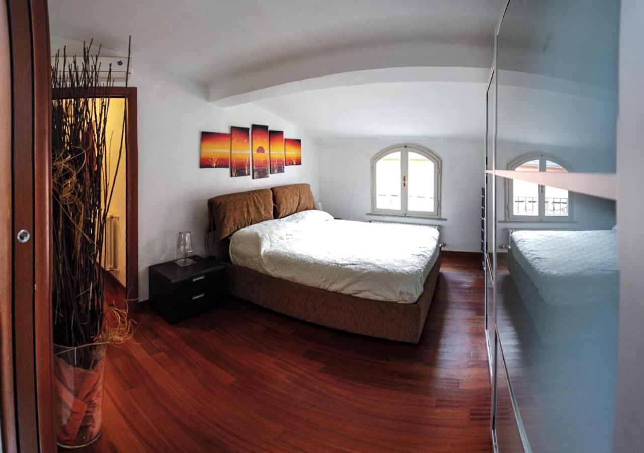 One-Bedroom Apartment - Photo 1