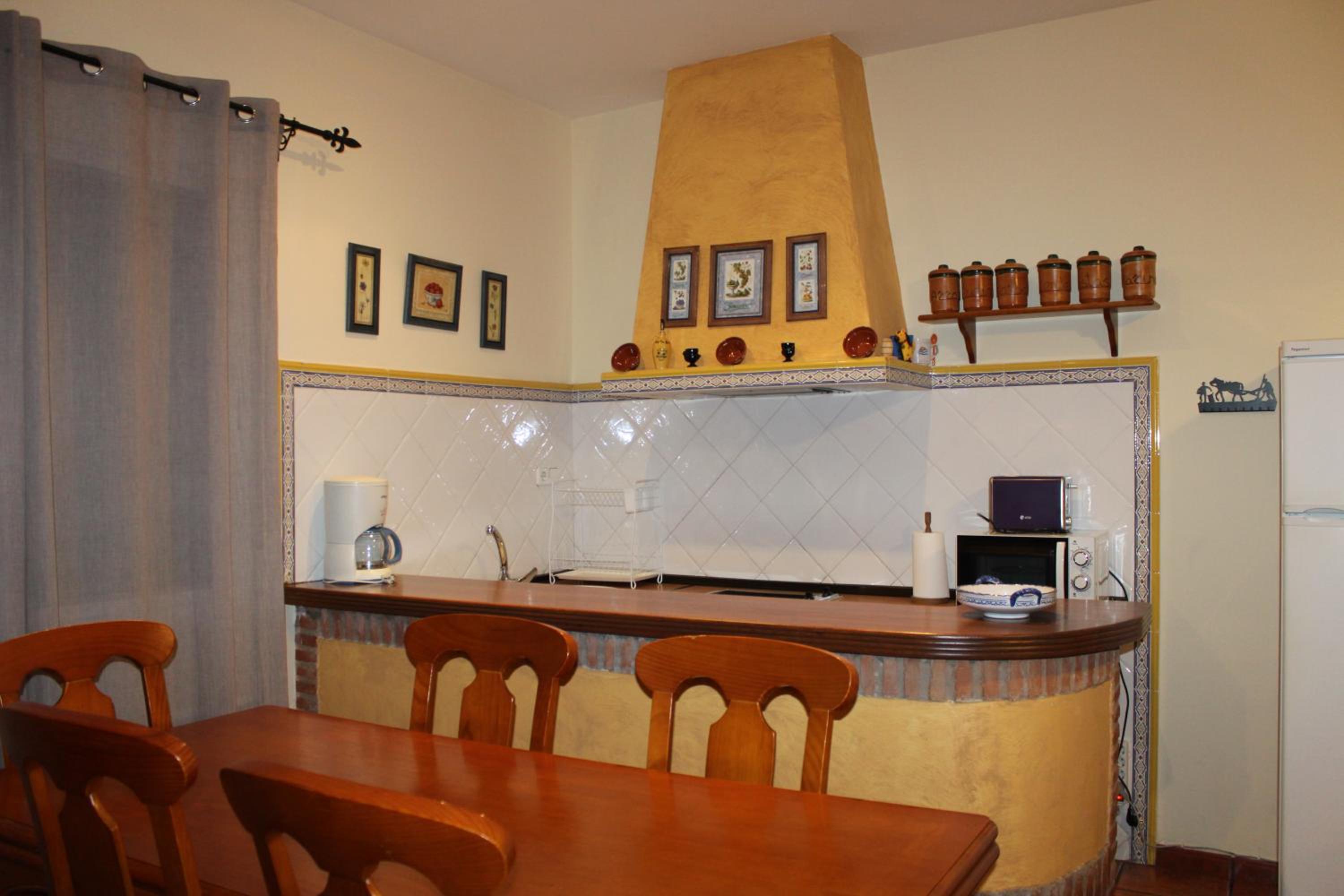 Two-Bedroom Apartment - Photo 4