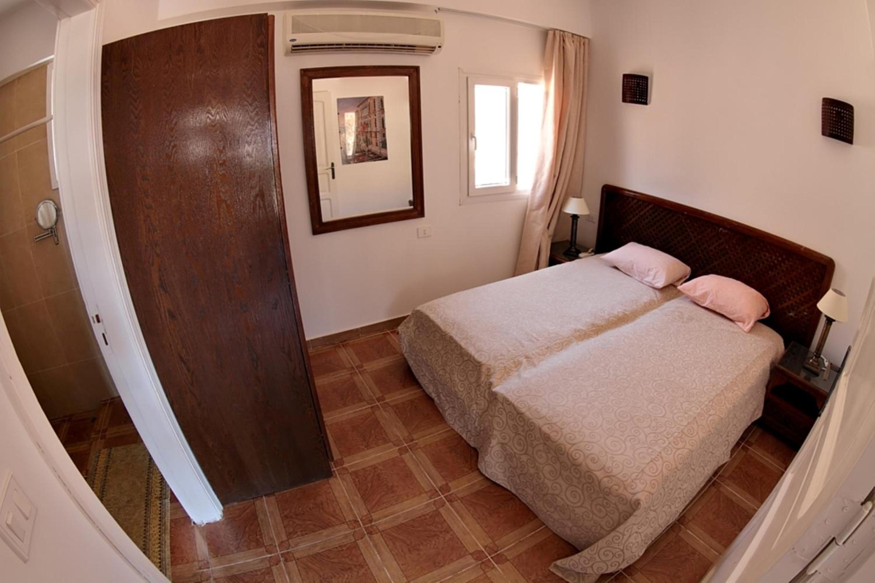 Apartment with Sea View - Photo 27