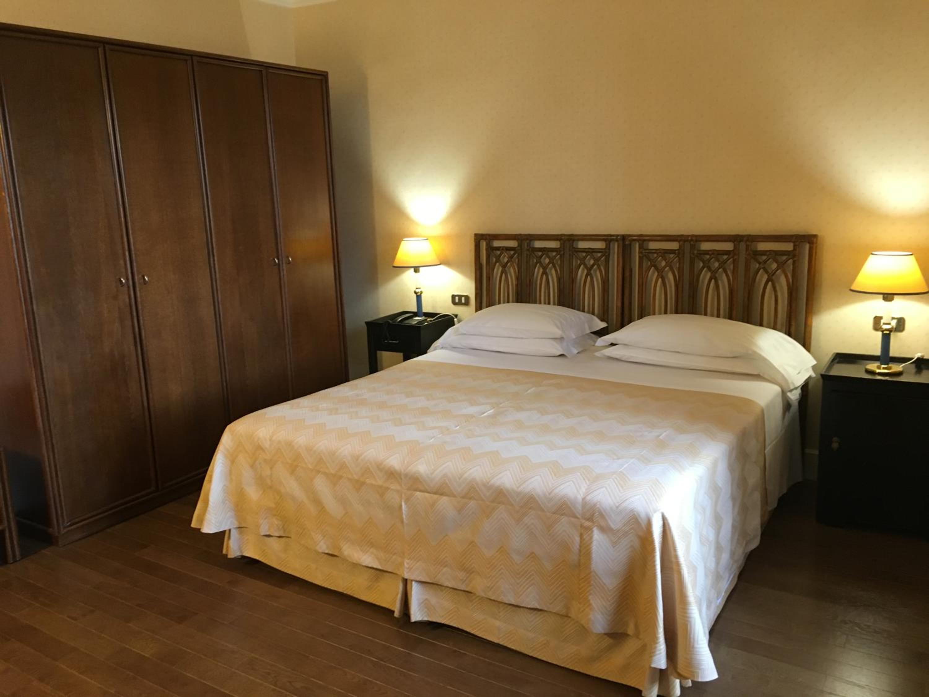 Classic Double or Twin Room - Photo 1