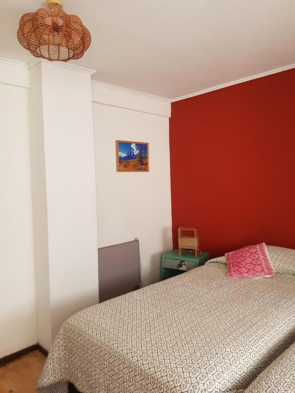 Twin Room with Private Bathroom photo 3