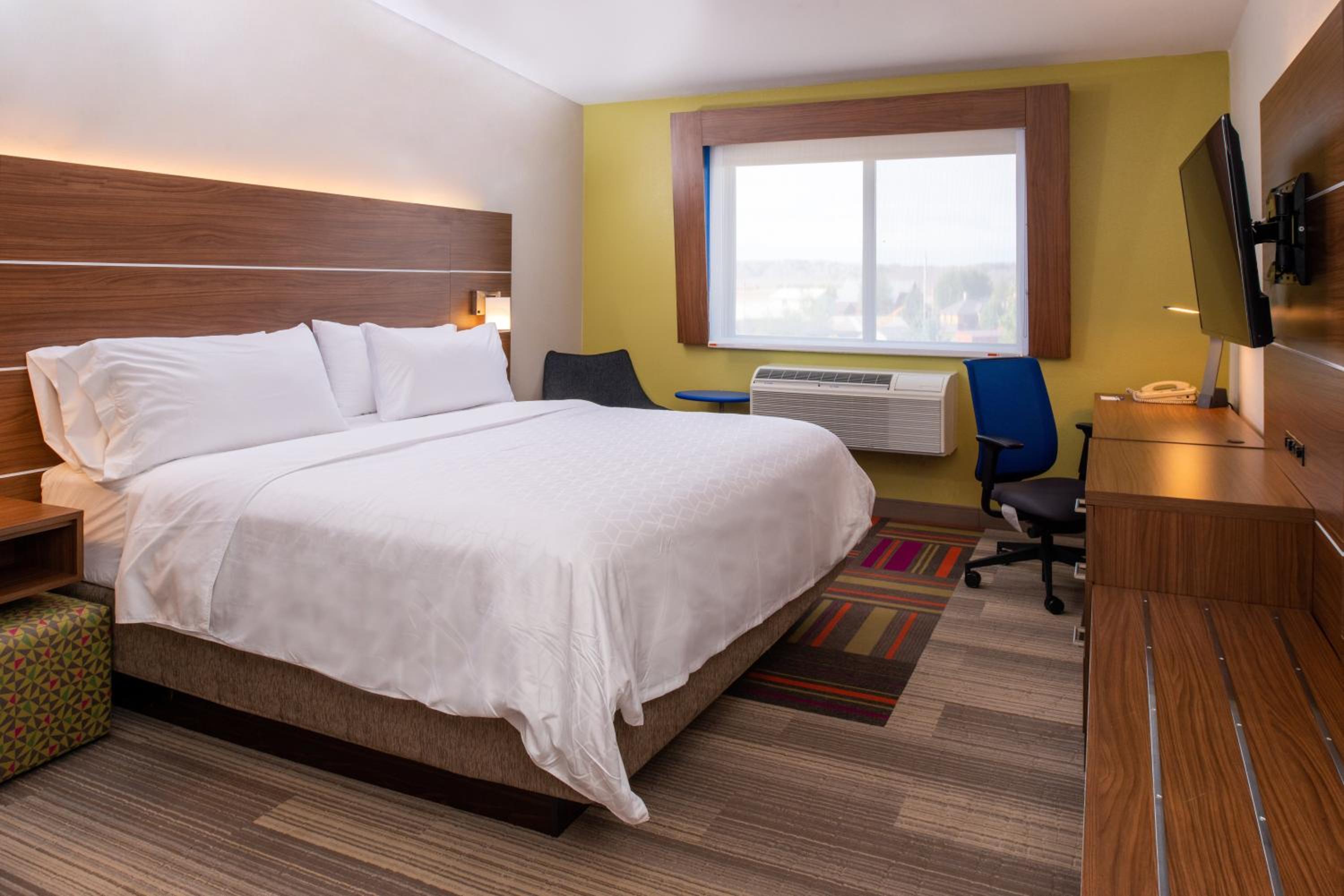 Standard King Room - Photo 1