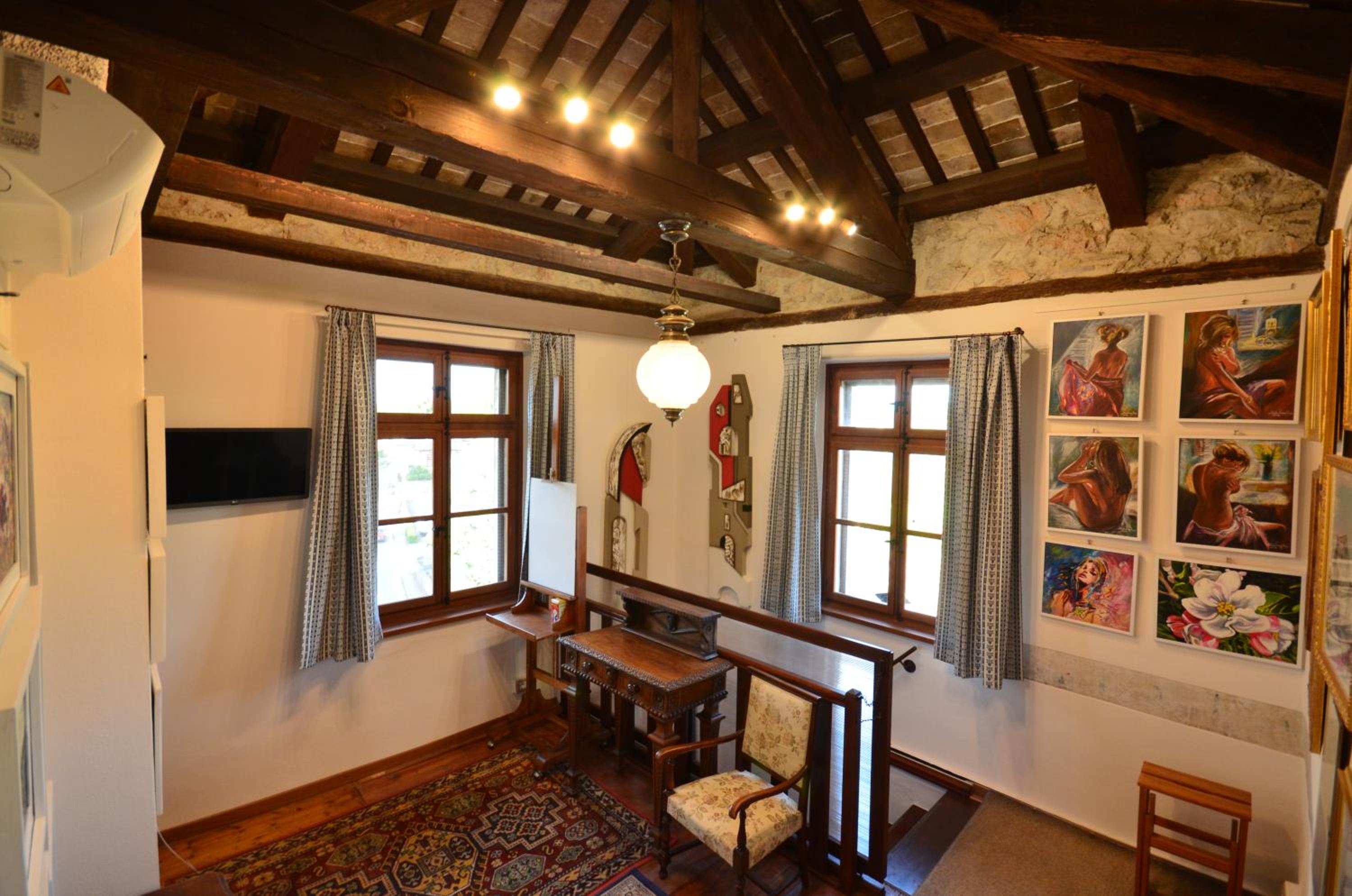 Standard Double or Twin Room - Photo 20