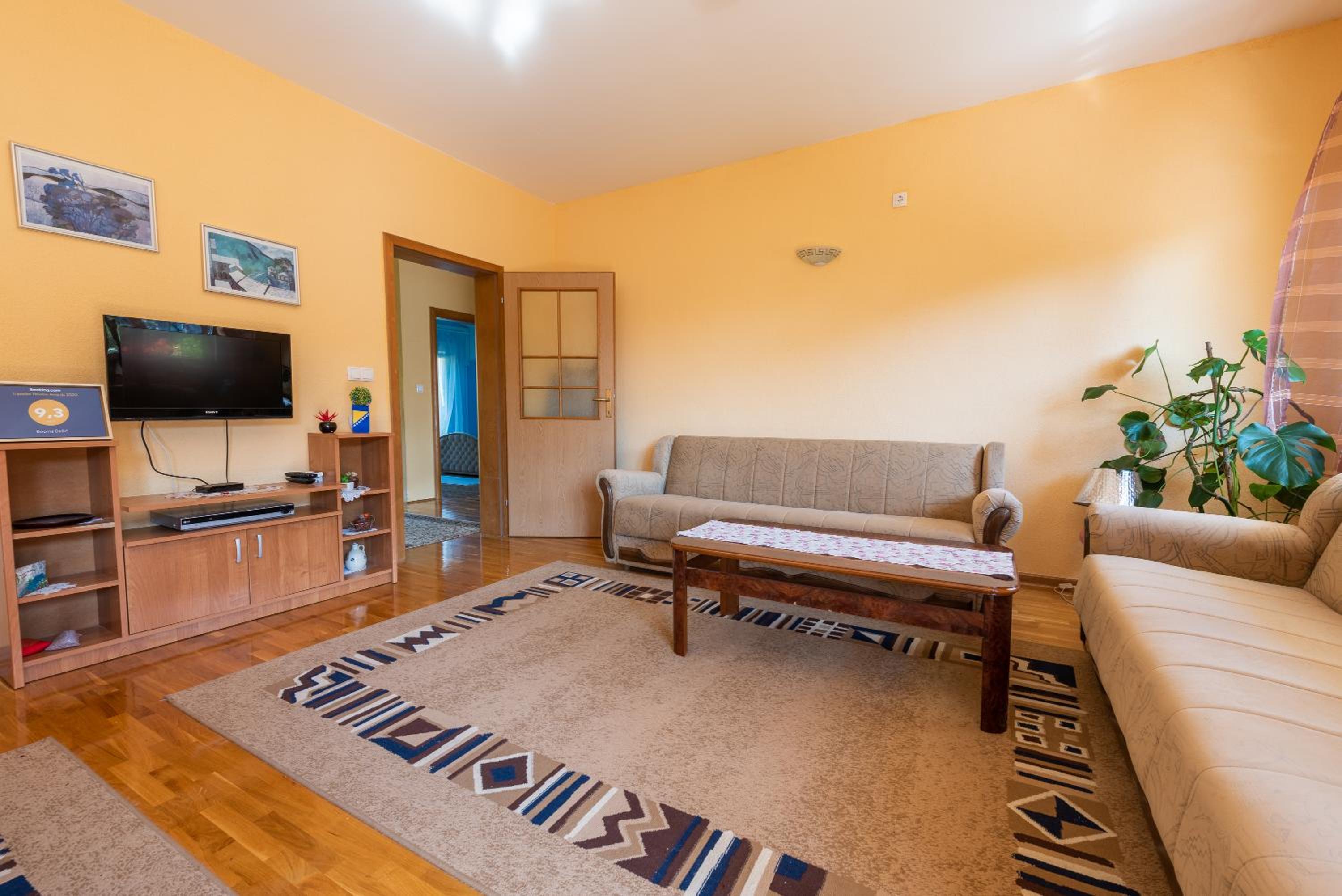 Apartment with Terrace photo 3