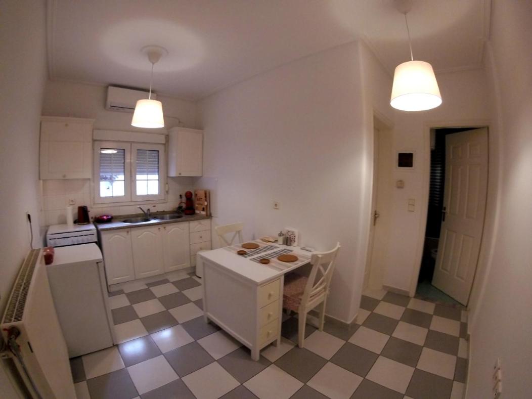 One-Bedroom Apartment - Photo 5