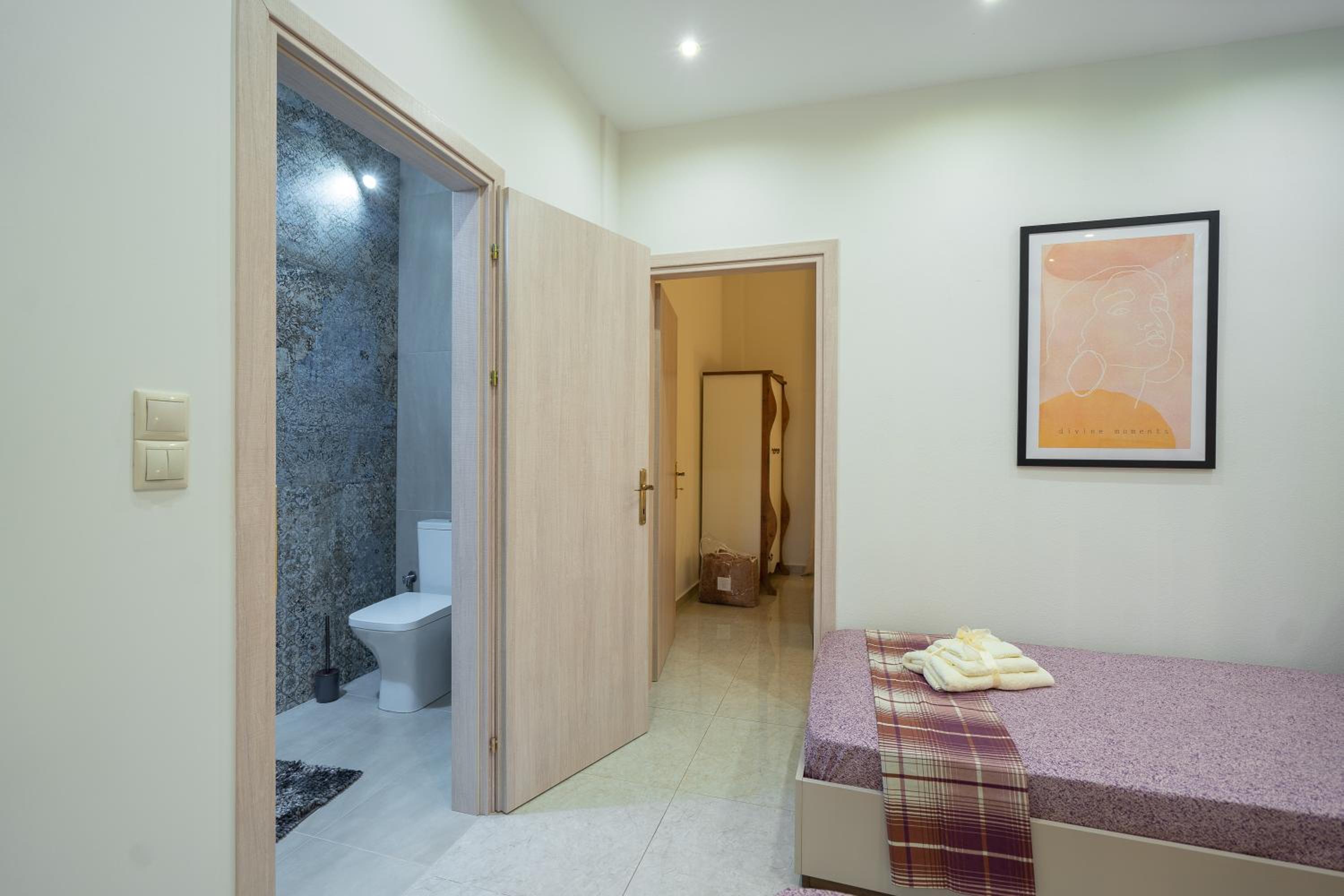 Two-Bedroom Apartment - Photo 9