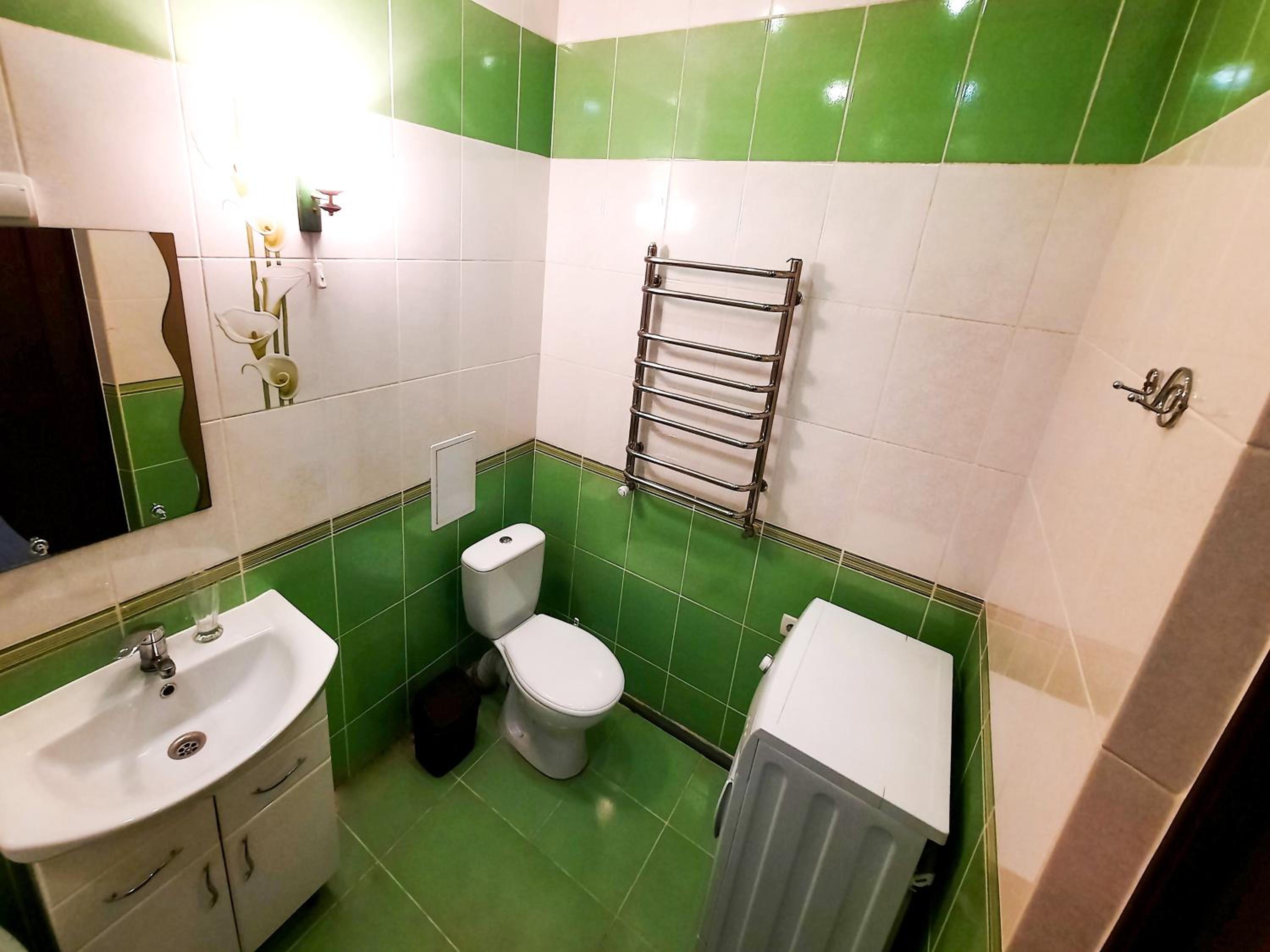One-Bedroom Apartment photo 2