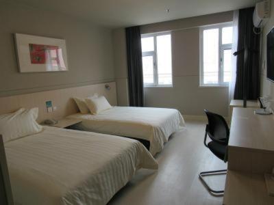 Business Twin Room B photo 1