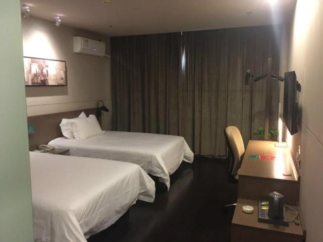 Business Standard Room B photo 2