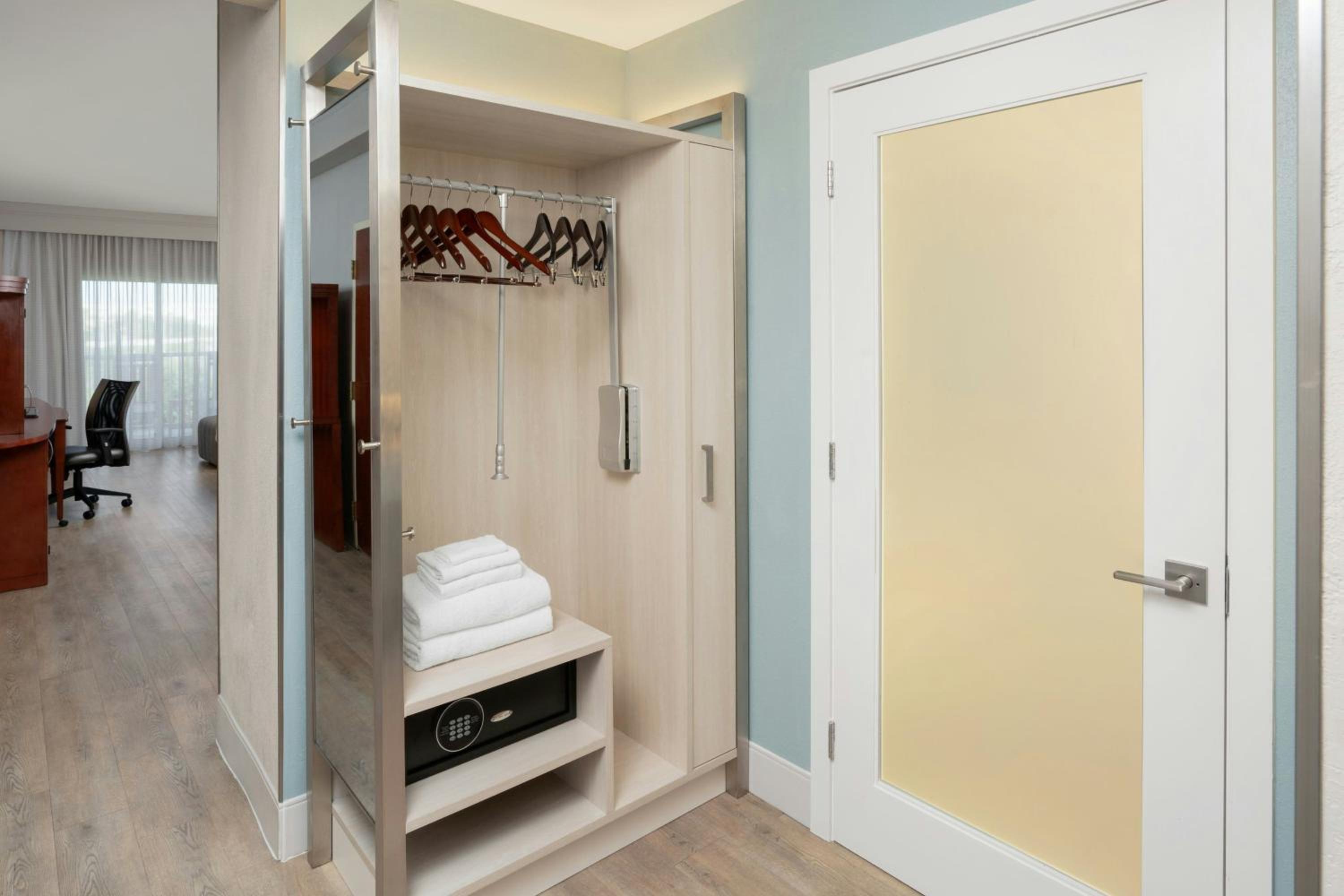 Larger Corner King Room with Water View, Balcony and Sofa Bed thumbnail 6