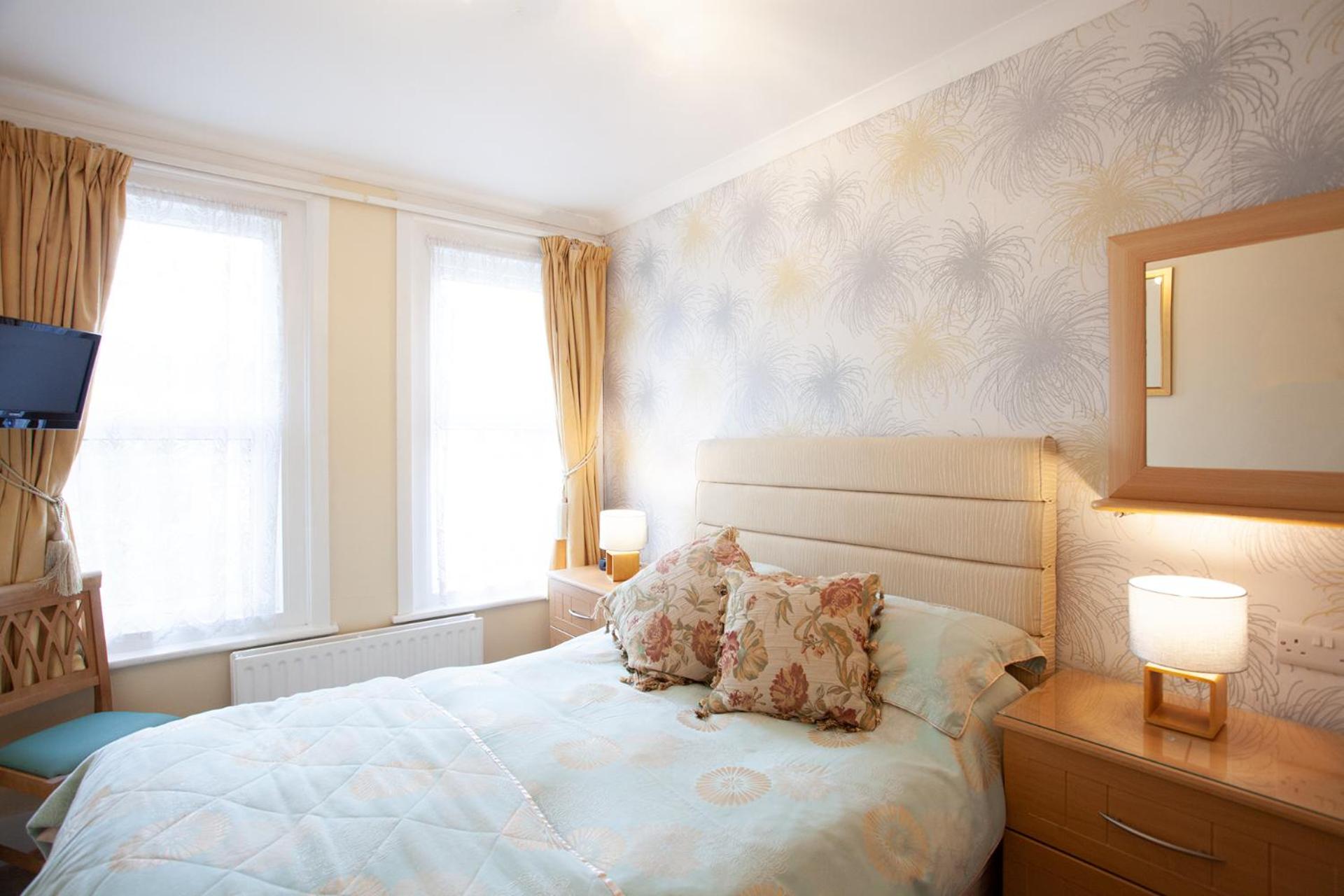 Double Room with Private Bathroom photo 2