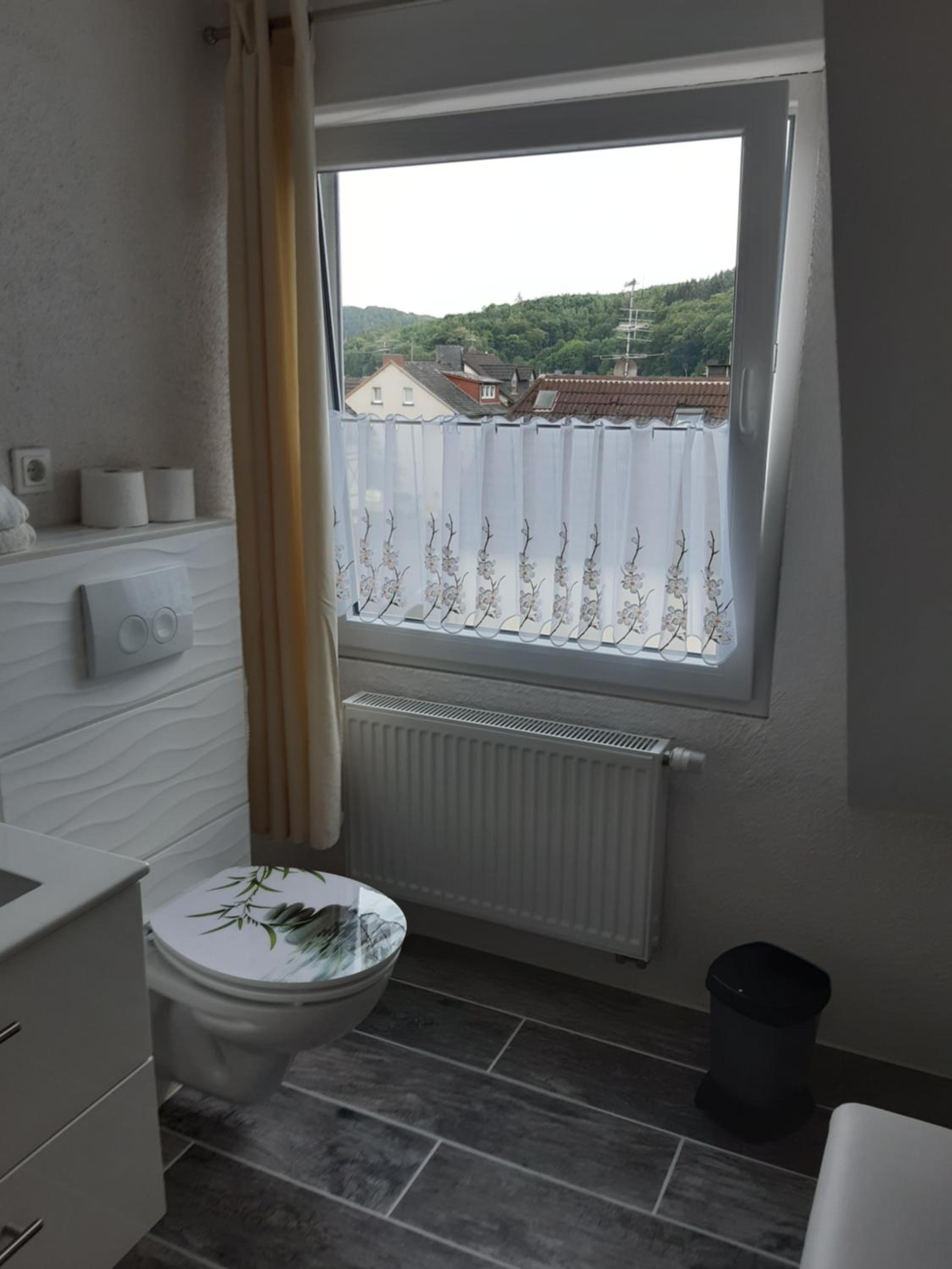 Deluxe Room - Photo 3